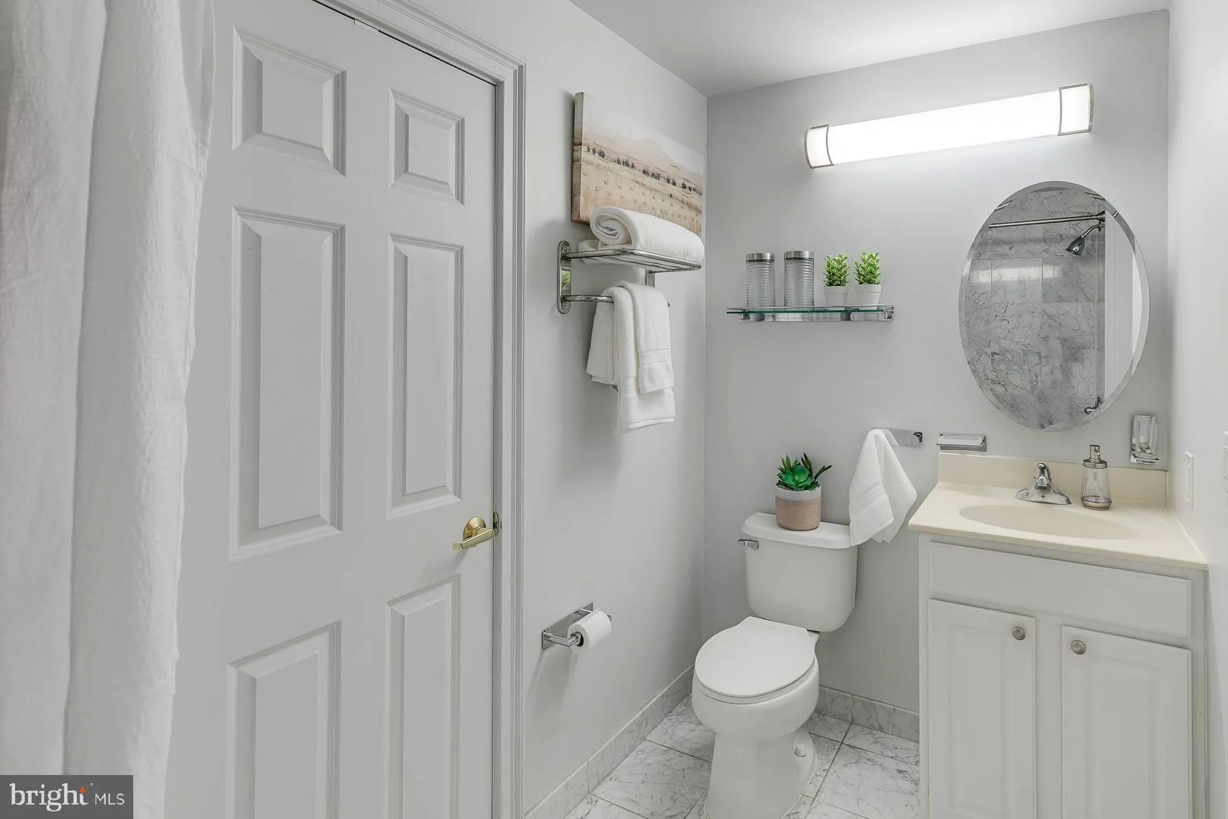 Philadelphia, Pennsylvania 19102, United States, 1 Bedroom Bedrooms, ,1 BathroomBathrooms,Residential,Active,159446