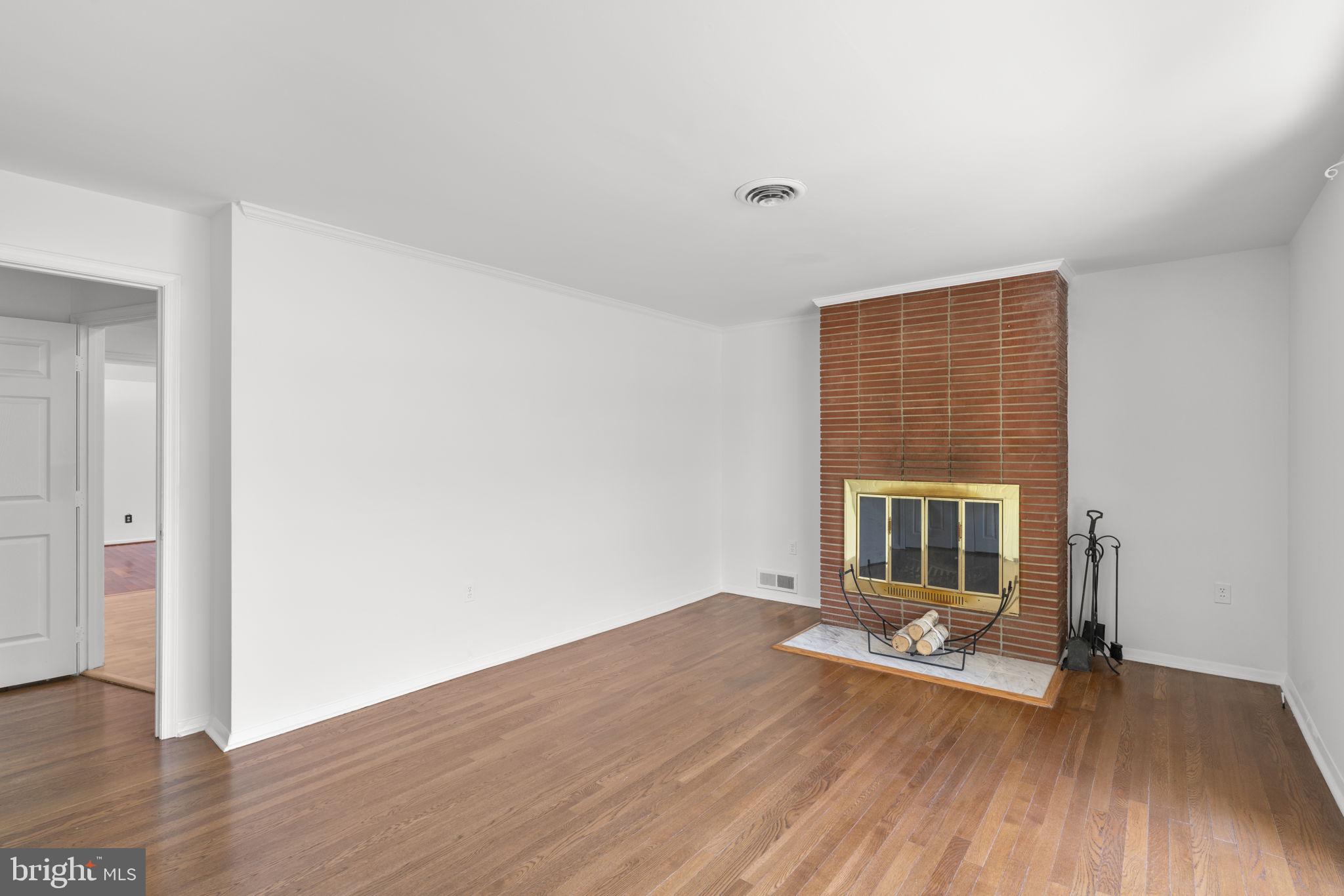 KNOLLWOOD - Residential