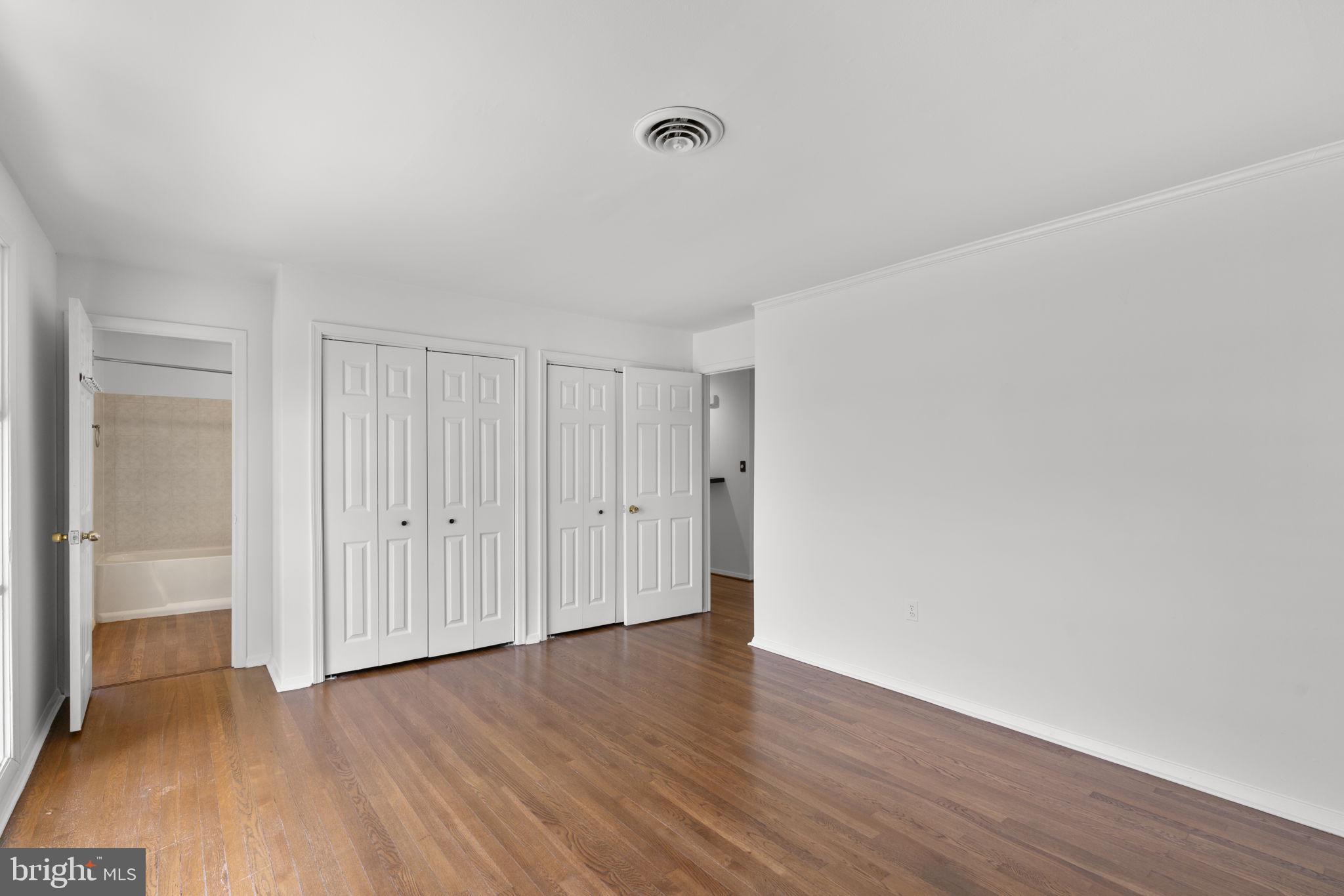 KNOLLWOOD - Residential