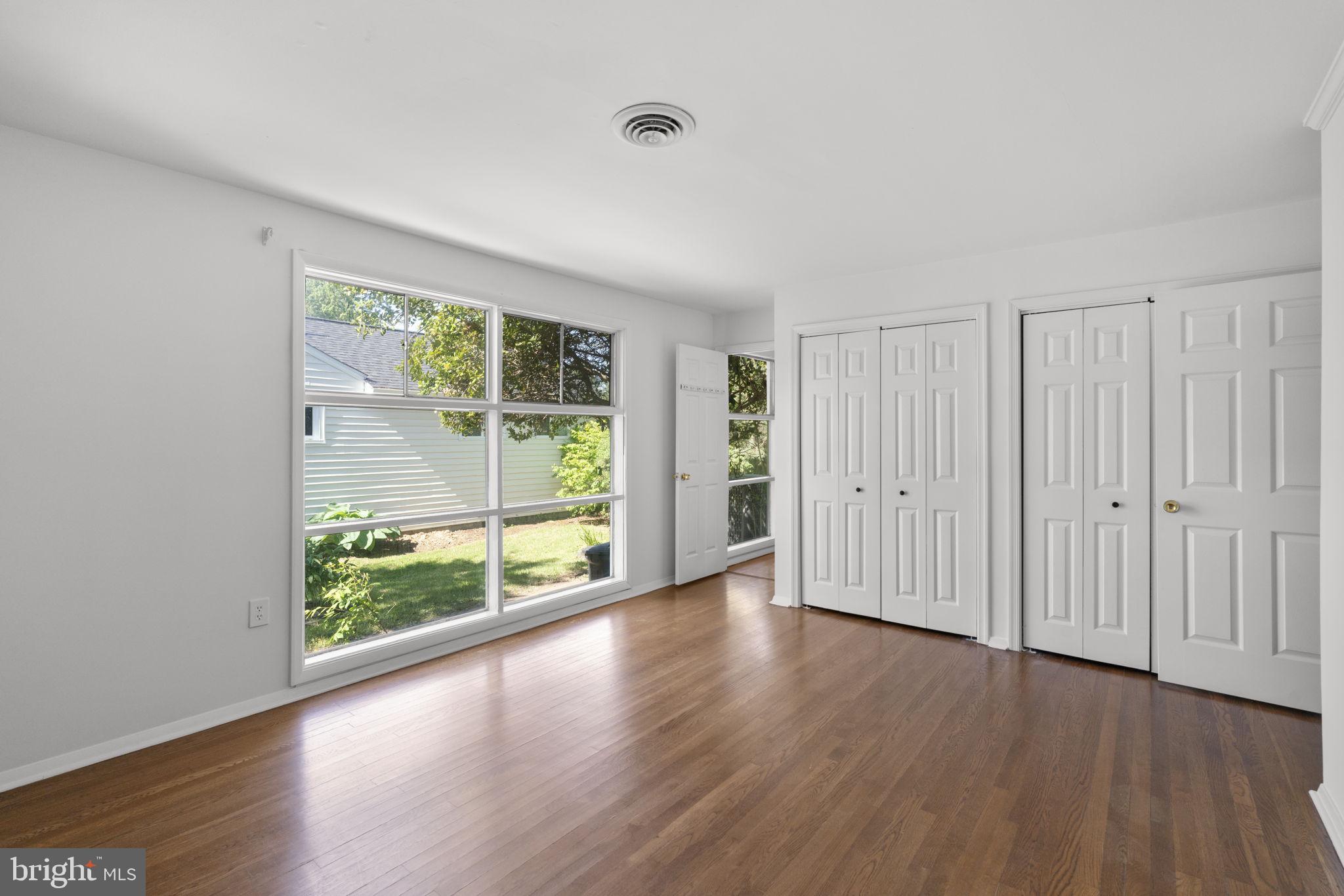 KNOLLWOOD - Residential