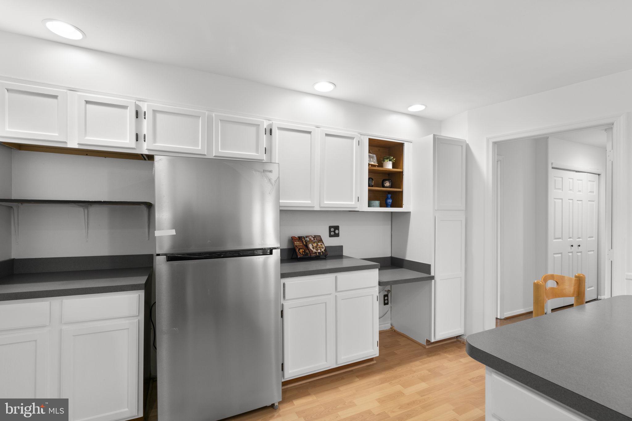 KNOLLWOOD - Residential