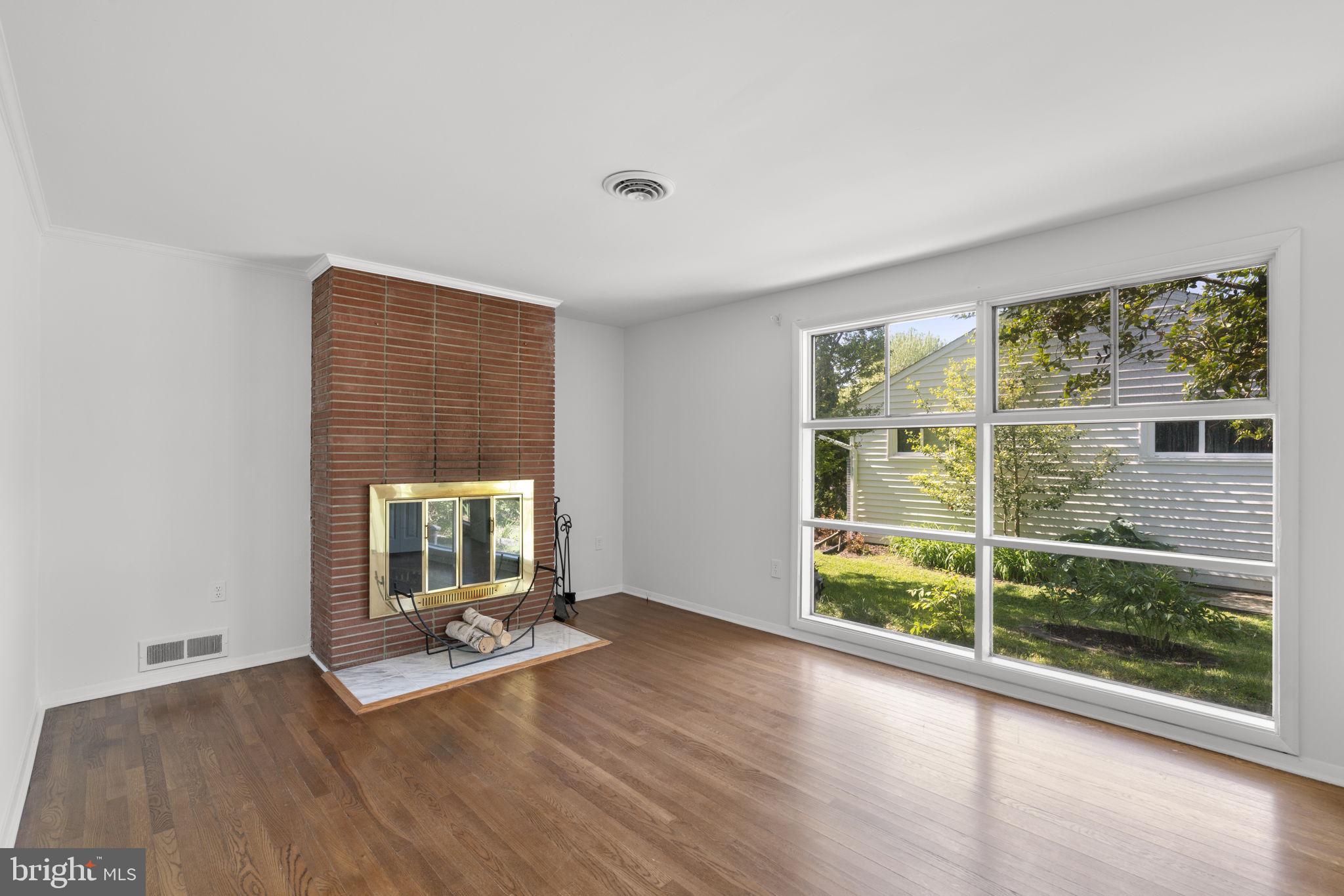 KNOLLWOOD - Residential