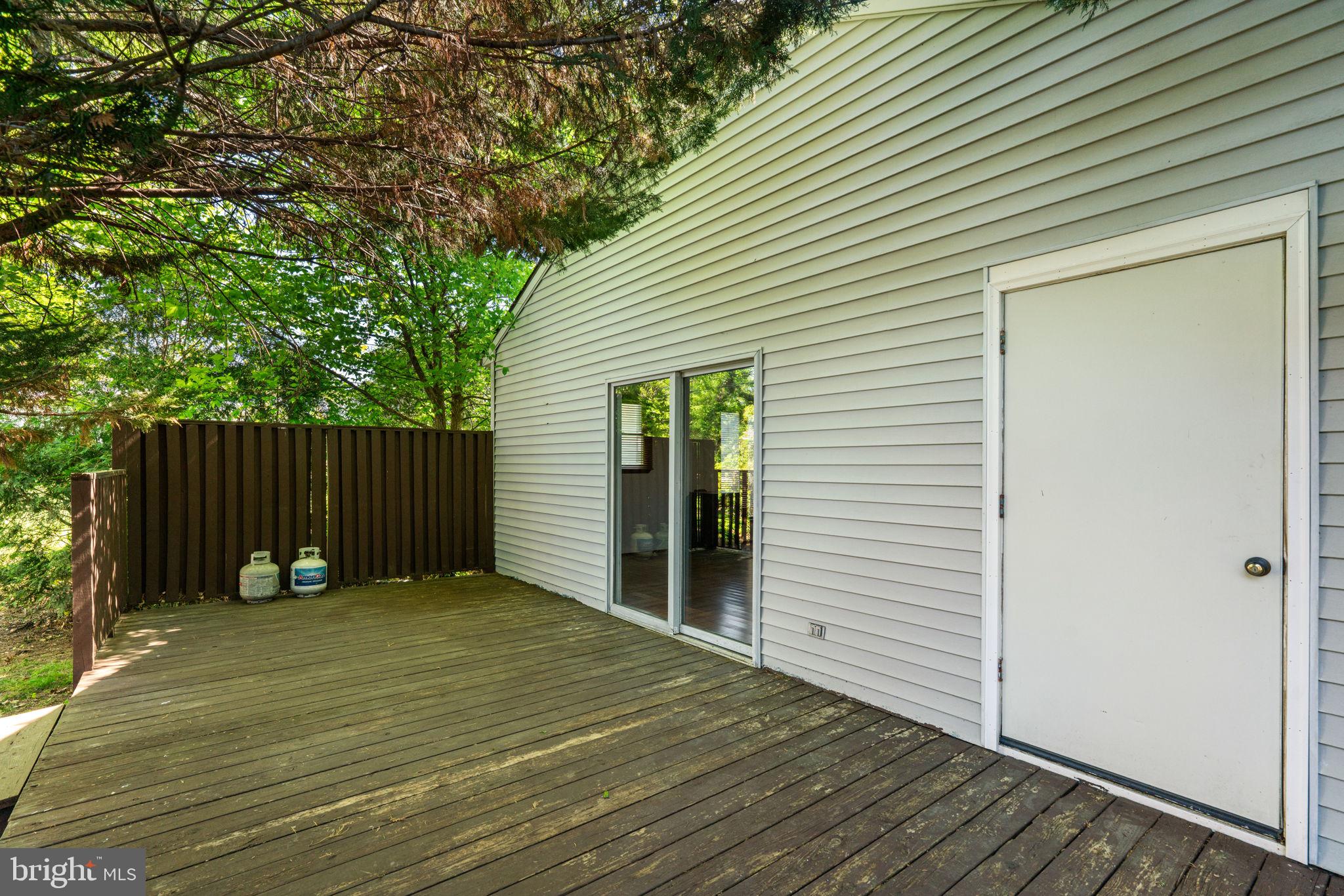 KNOLLWOOD - Residential