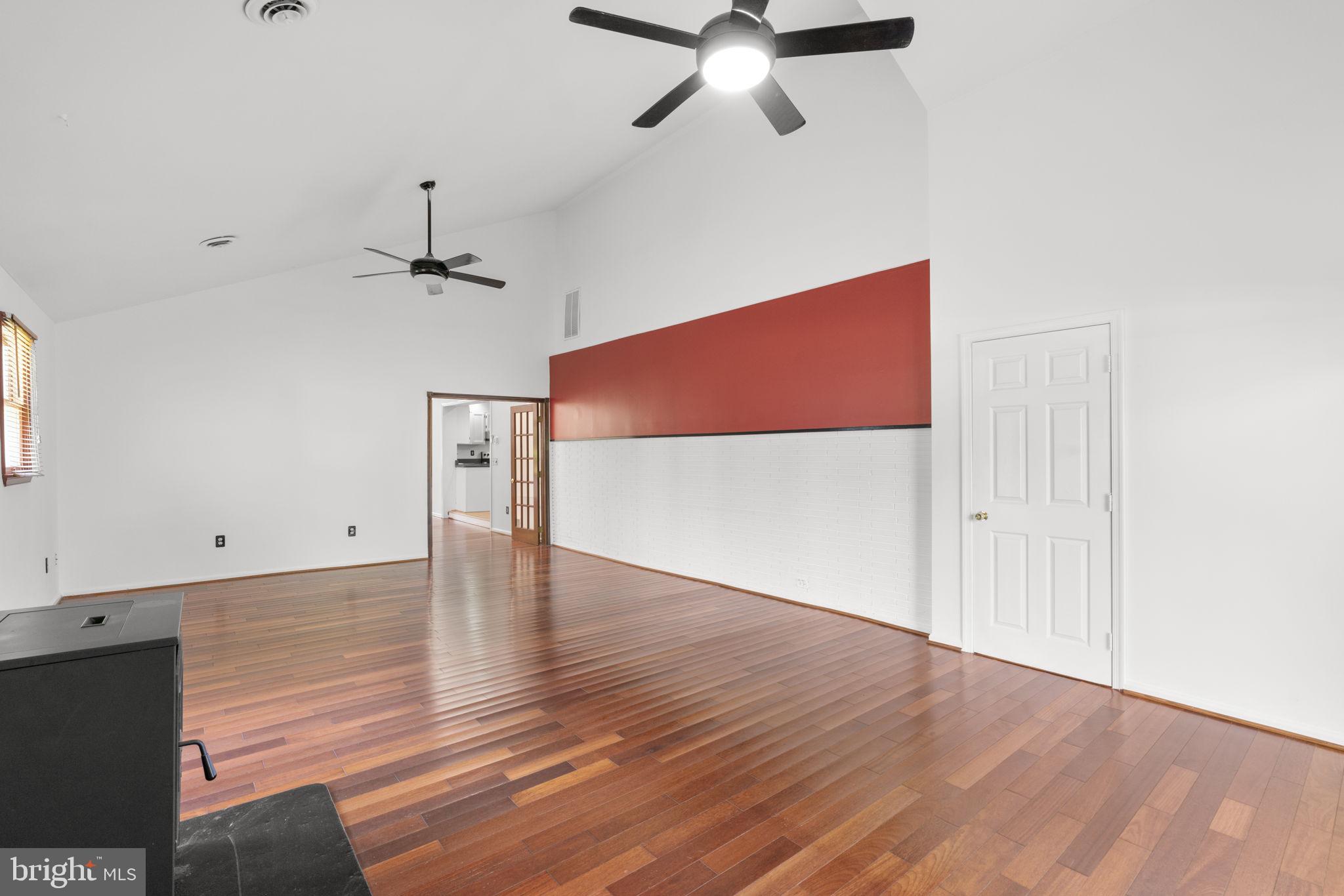 KNOLLWOOD - Residential