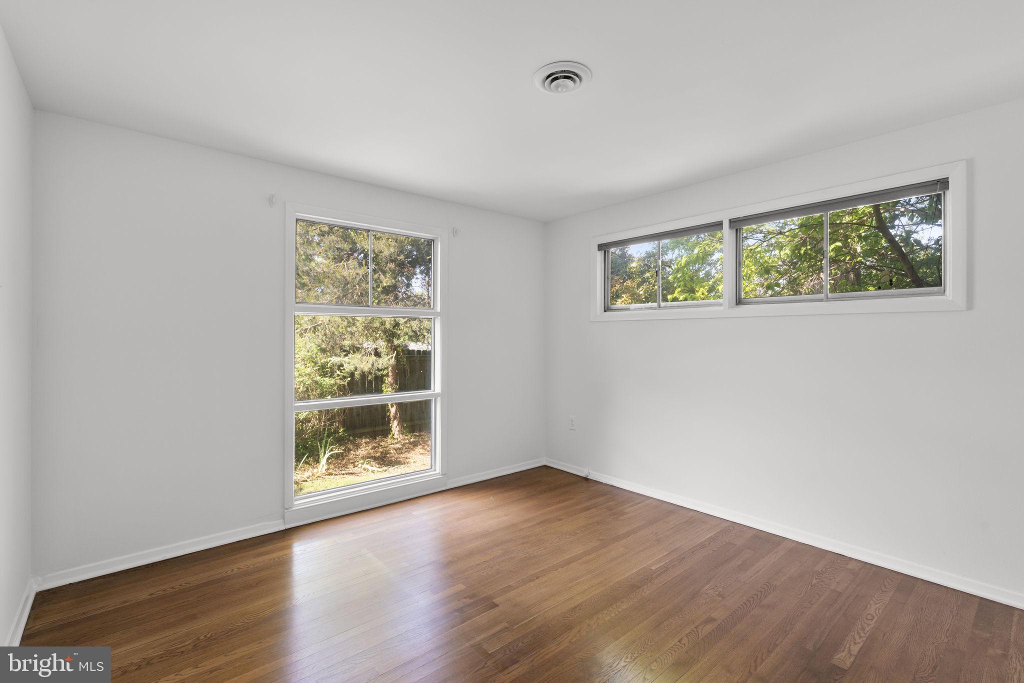 KNOLLWOOD - Residential