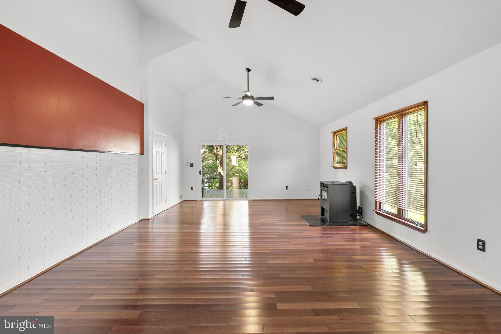 KNOLLWOOD - Residential