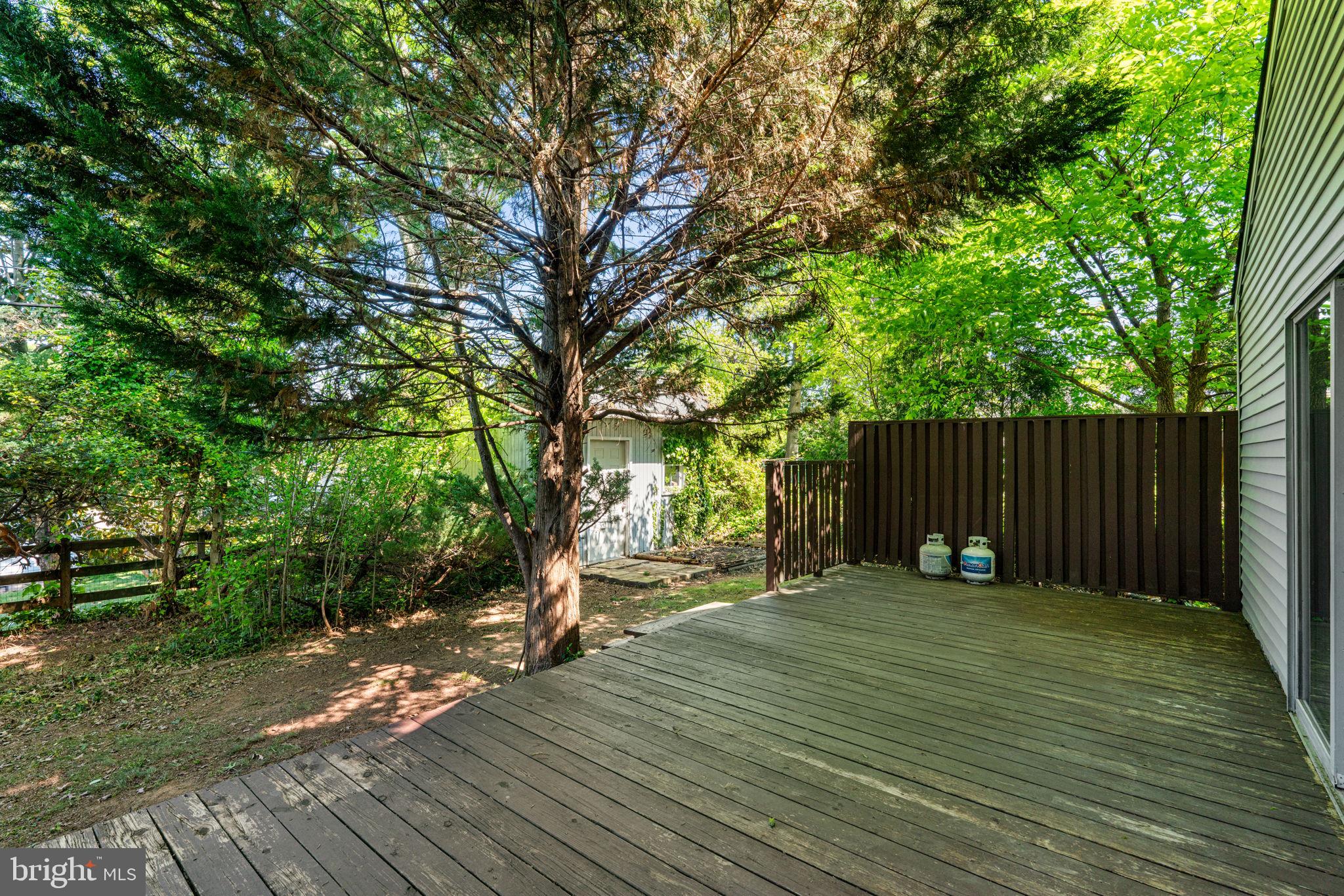 KNOLLWOOD - Residential