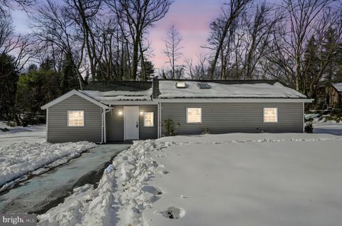 4 LOWER GREENBRIAR ROAD WILMINGTON DE 19810