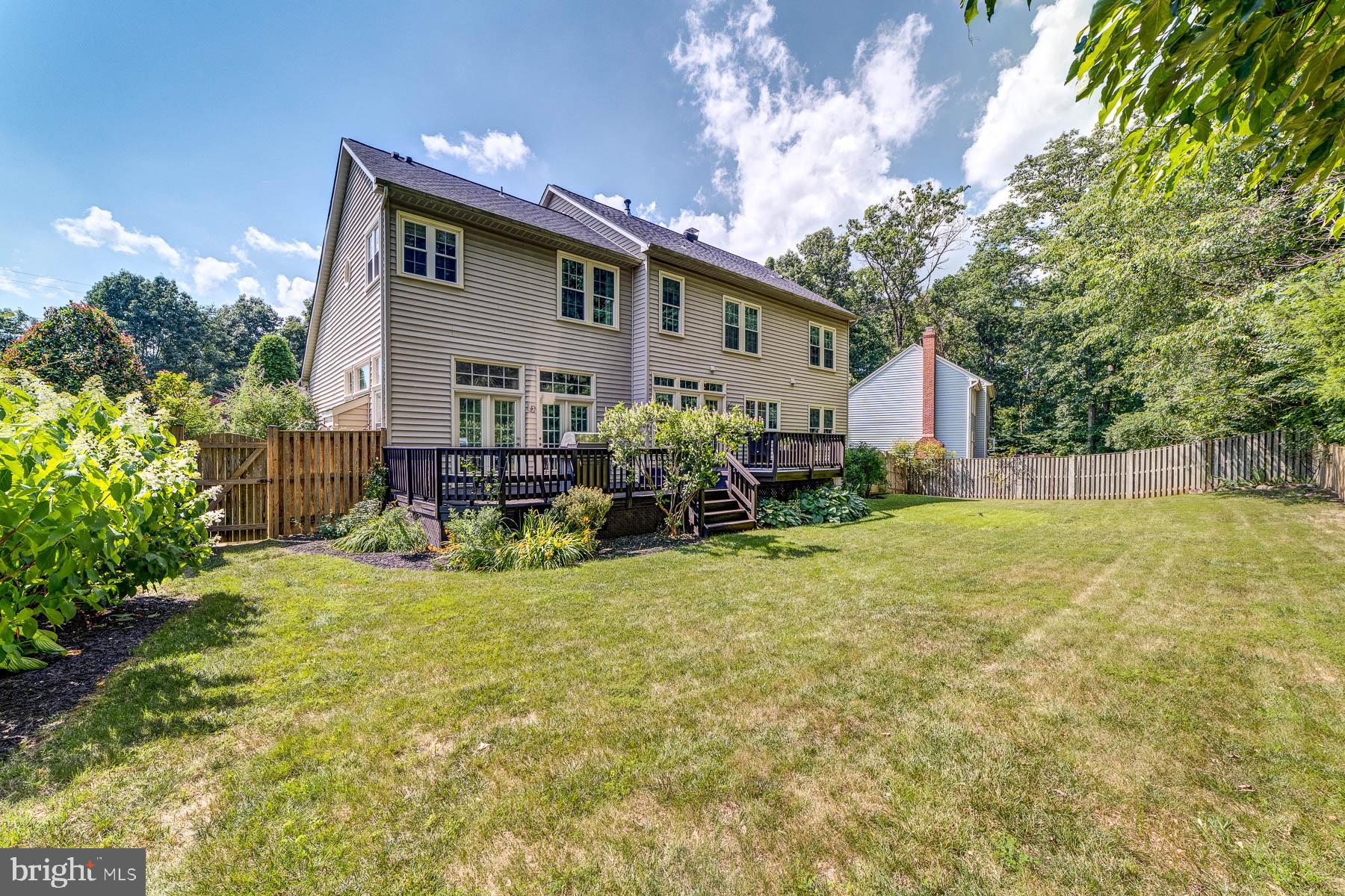 FAIR LAKES GLEN - Residential