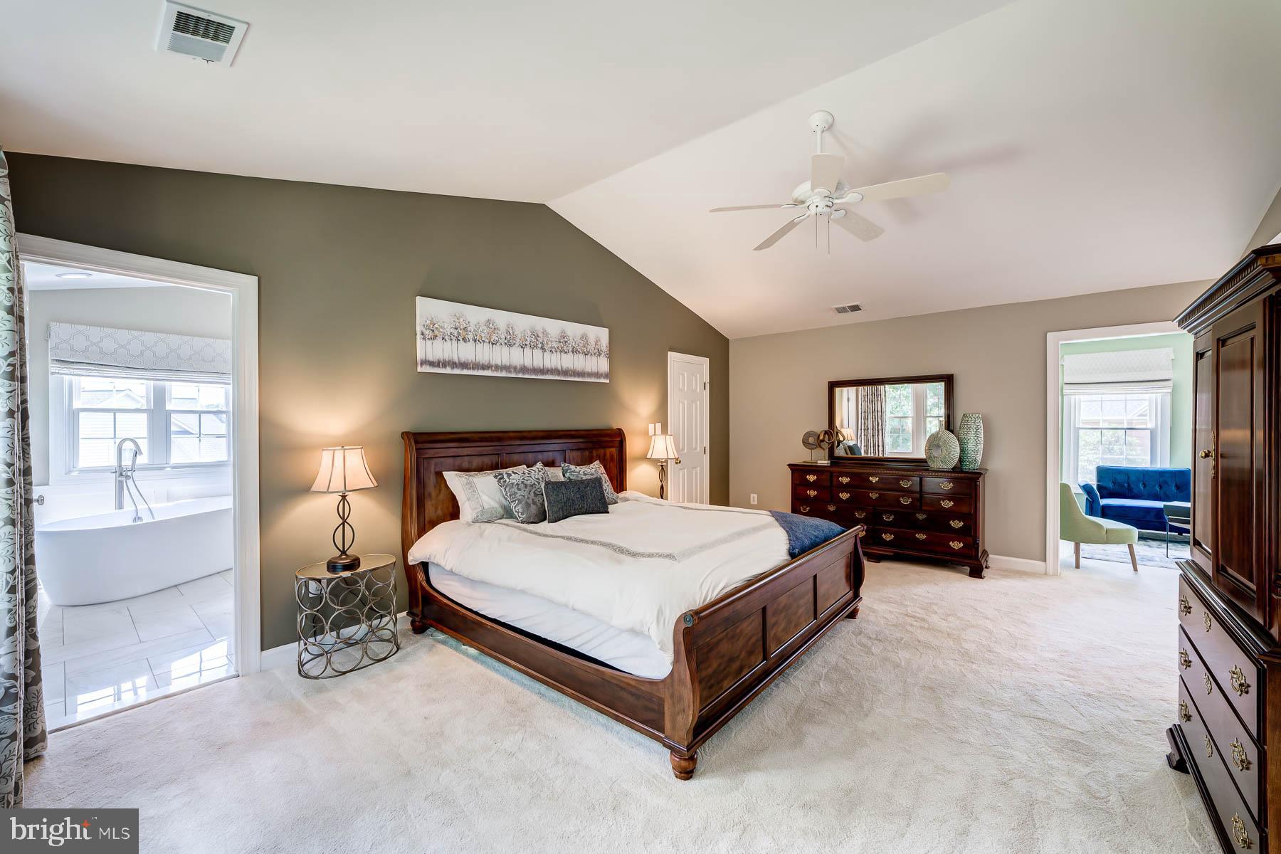 FAIR LAKES GLEN - Residential