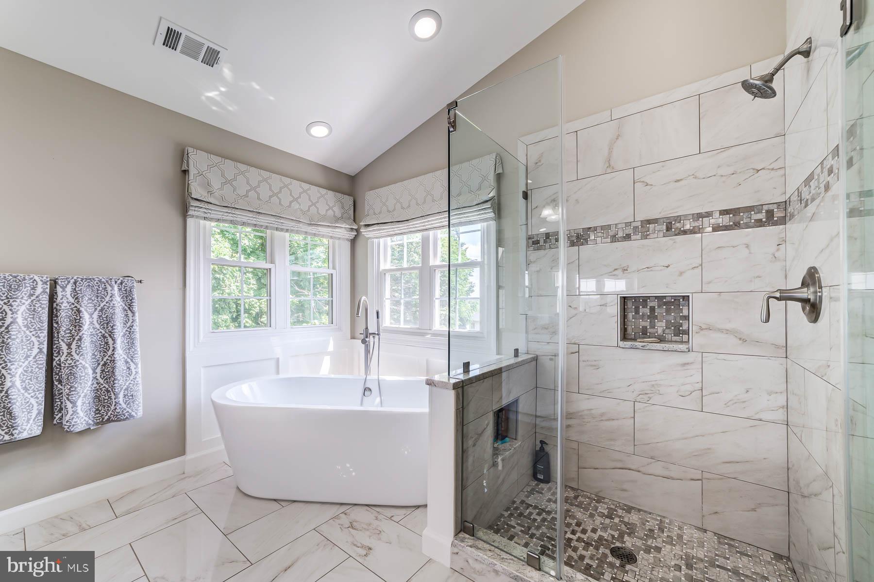 FAIR LAKES GLEN - Residential