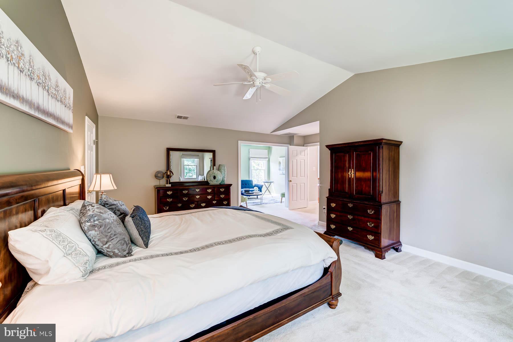 FAIR LAKES GLEN - Residential