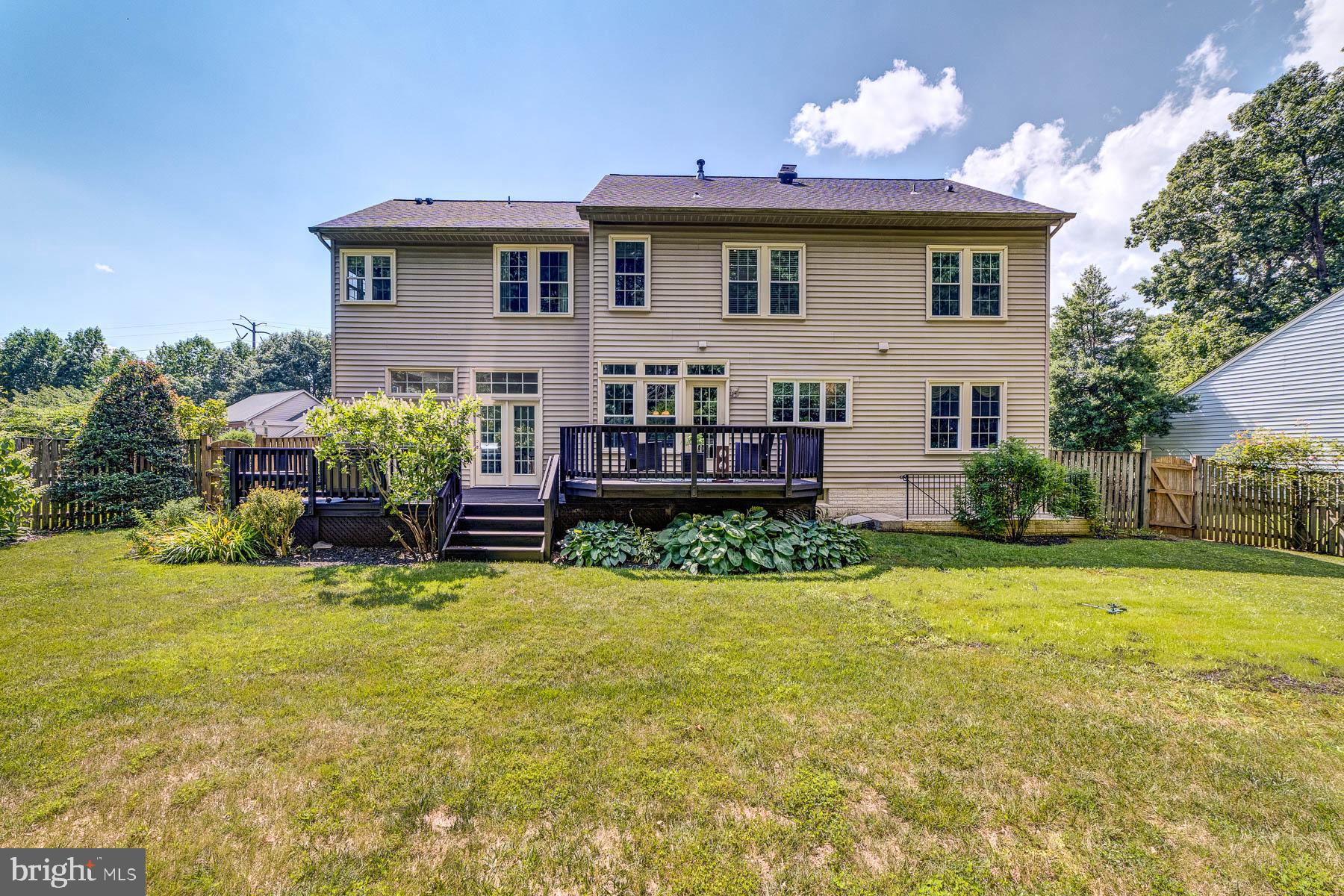 FAIR LAKES GLEN - Residential