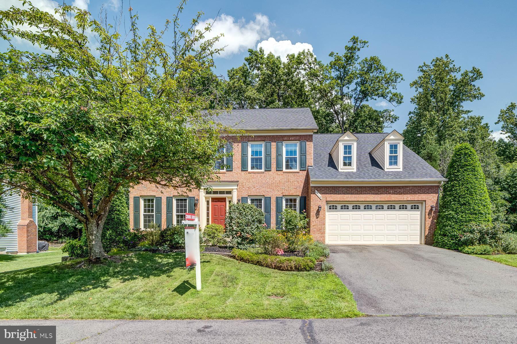 FAIR LAKES GLEN - Residential