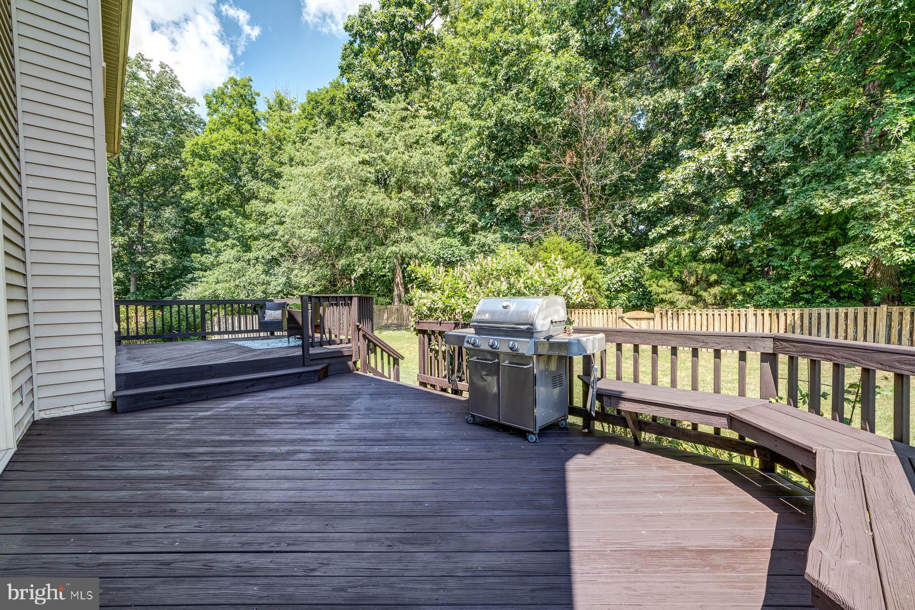 FAIR LAKES GLEN - Residential