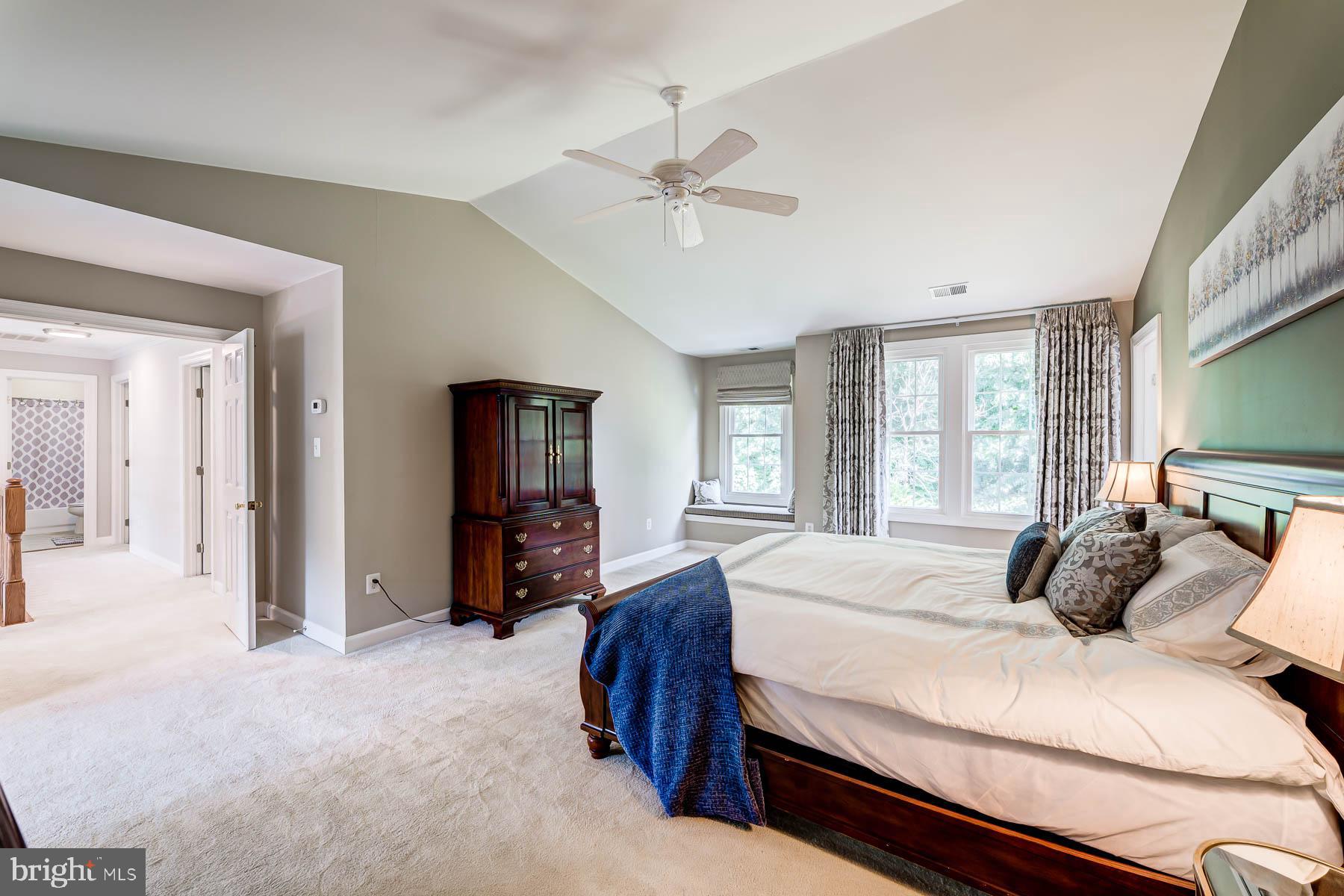 FAIR LAKES GLEN - Residential