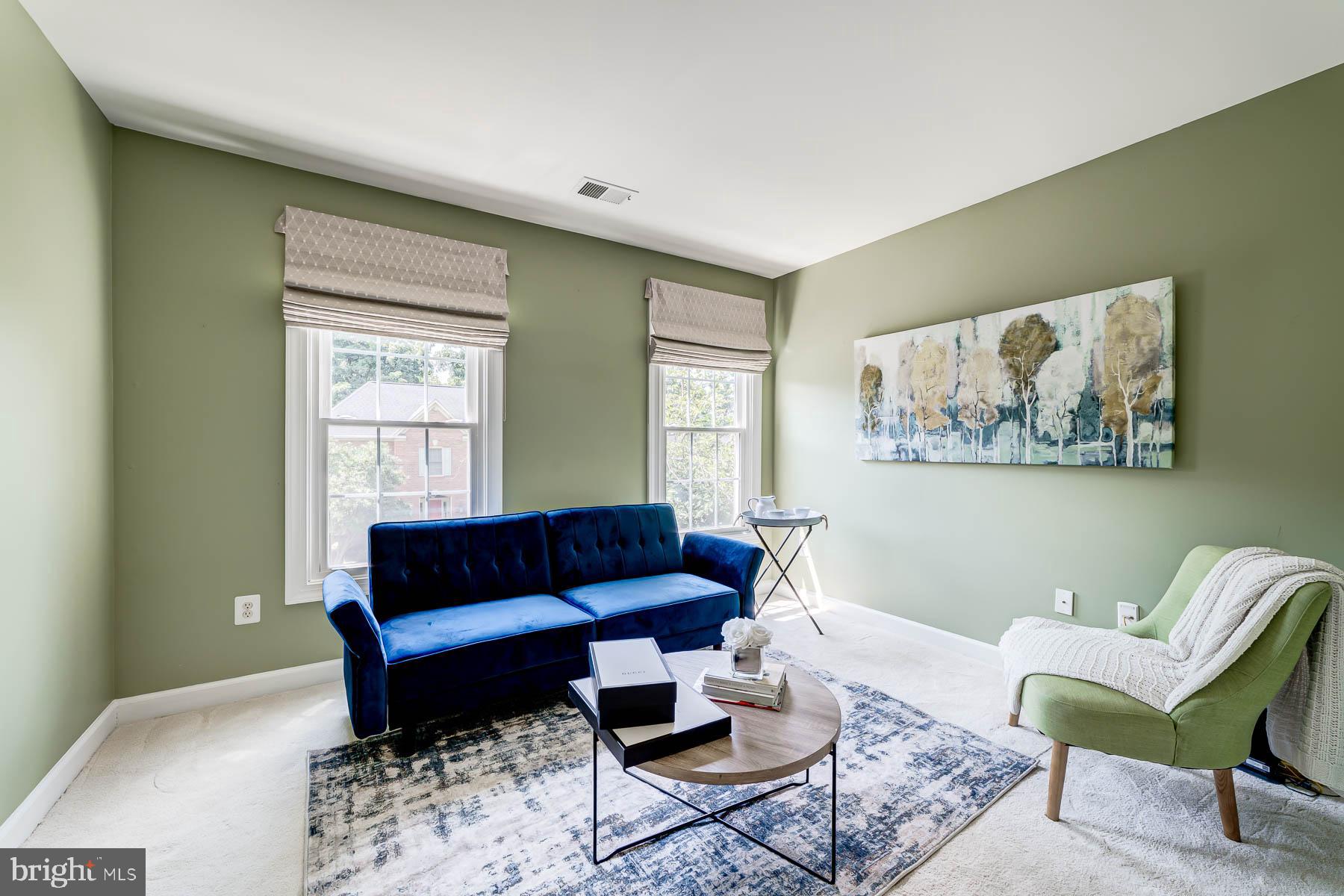 FAIR LAKES GLEN - Residential