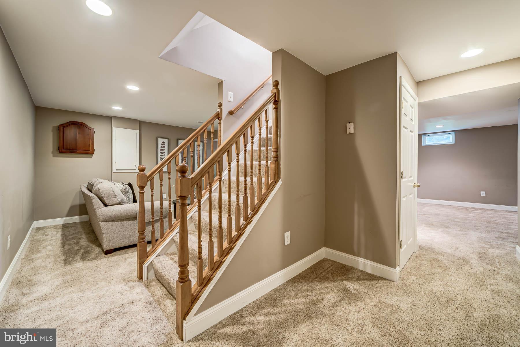 FAIR LAKES GLEN - Residential