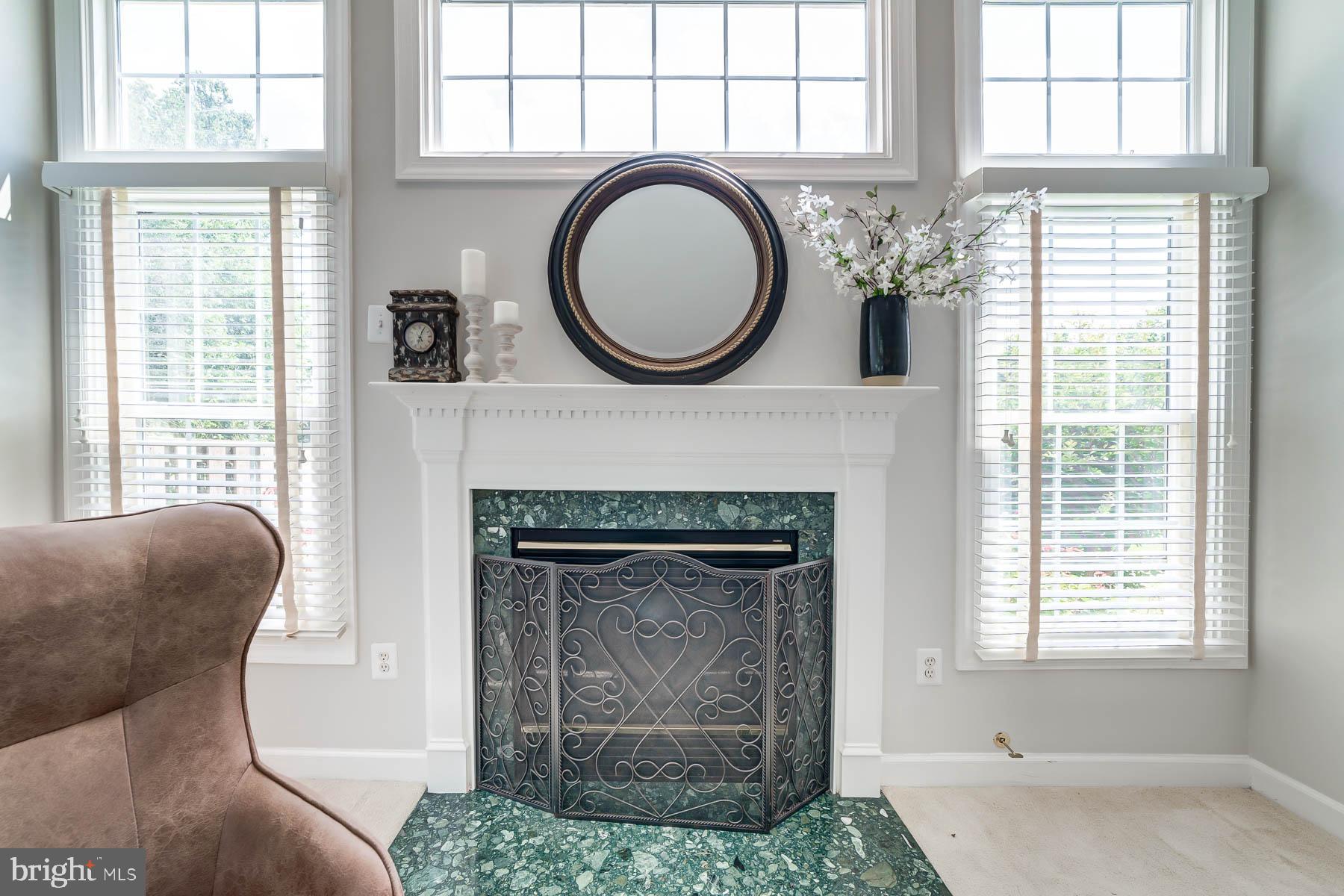 FAIR LAKES GLEN - Residential