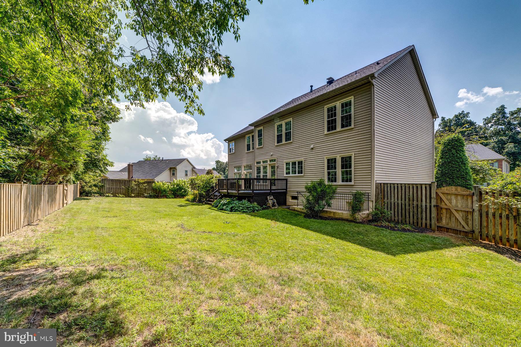 FAIR LAKES GLEN - Residential