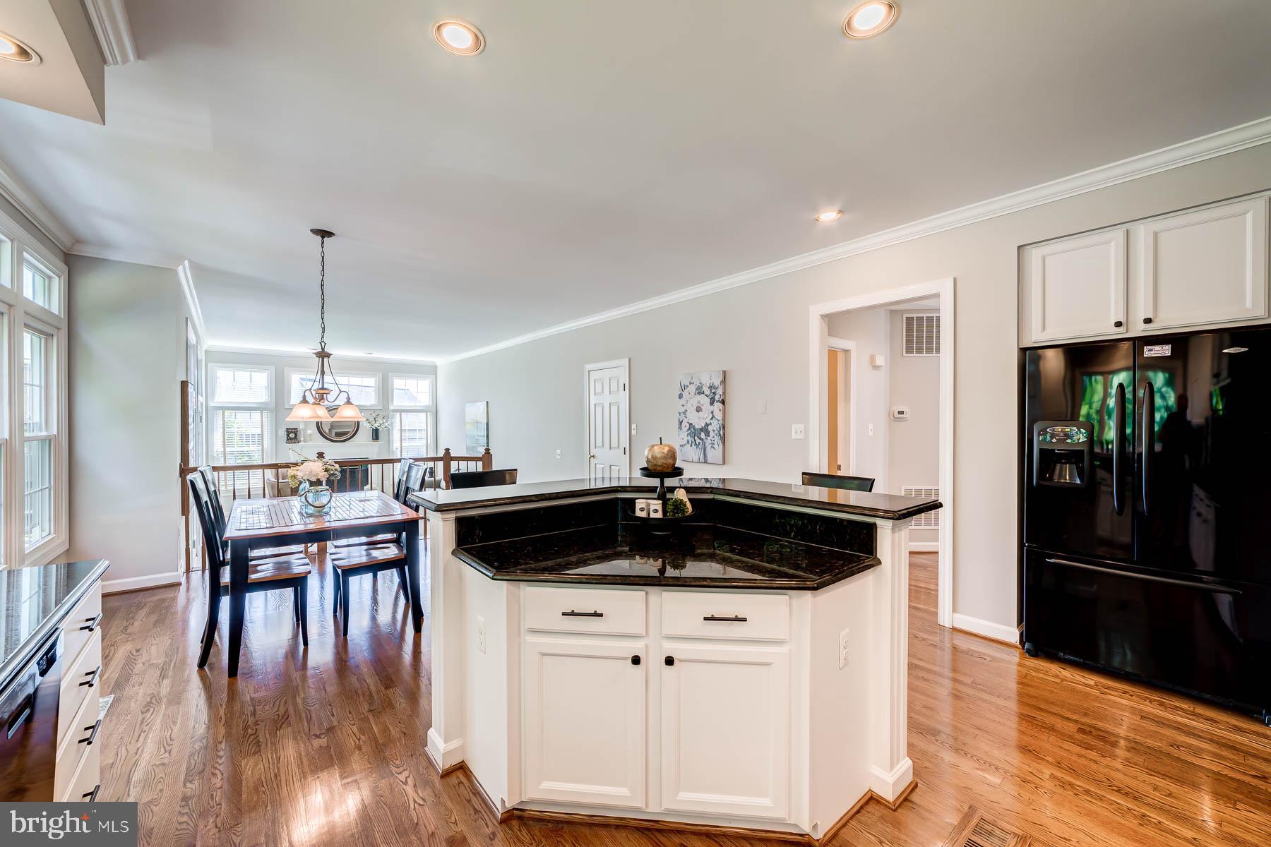 FAIR LAKES GLEN - Residential