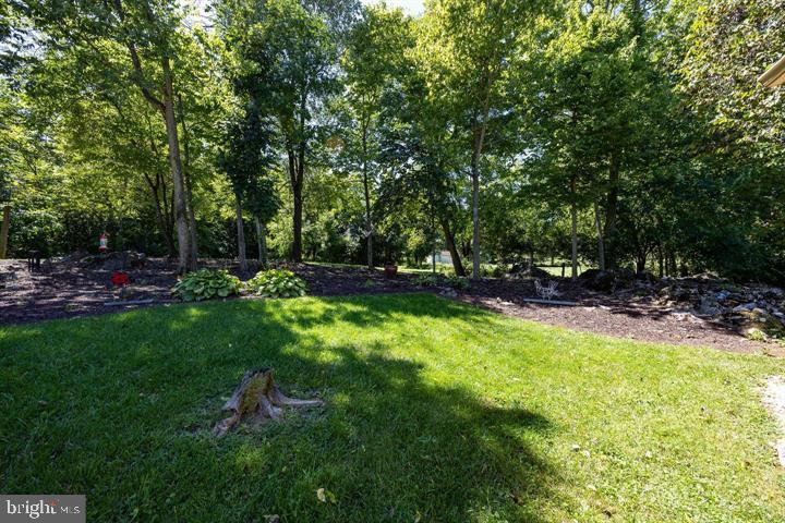 CHENOWETH HILLS - Residential Lease