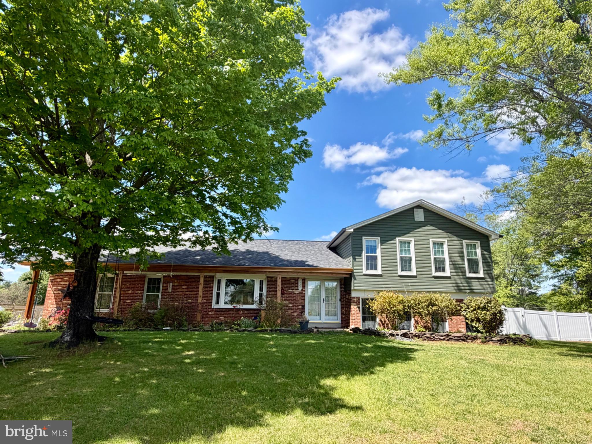 HICKORY GROVE - Residential