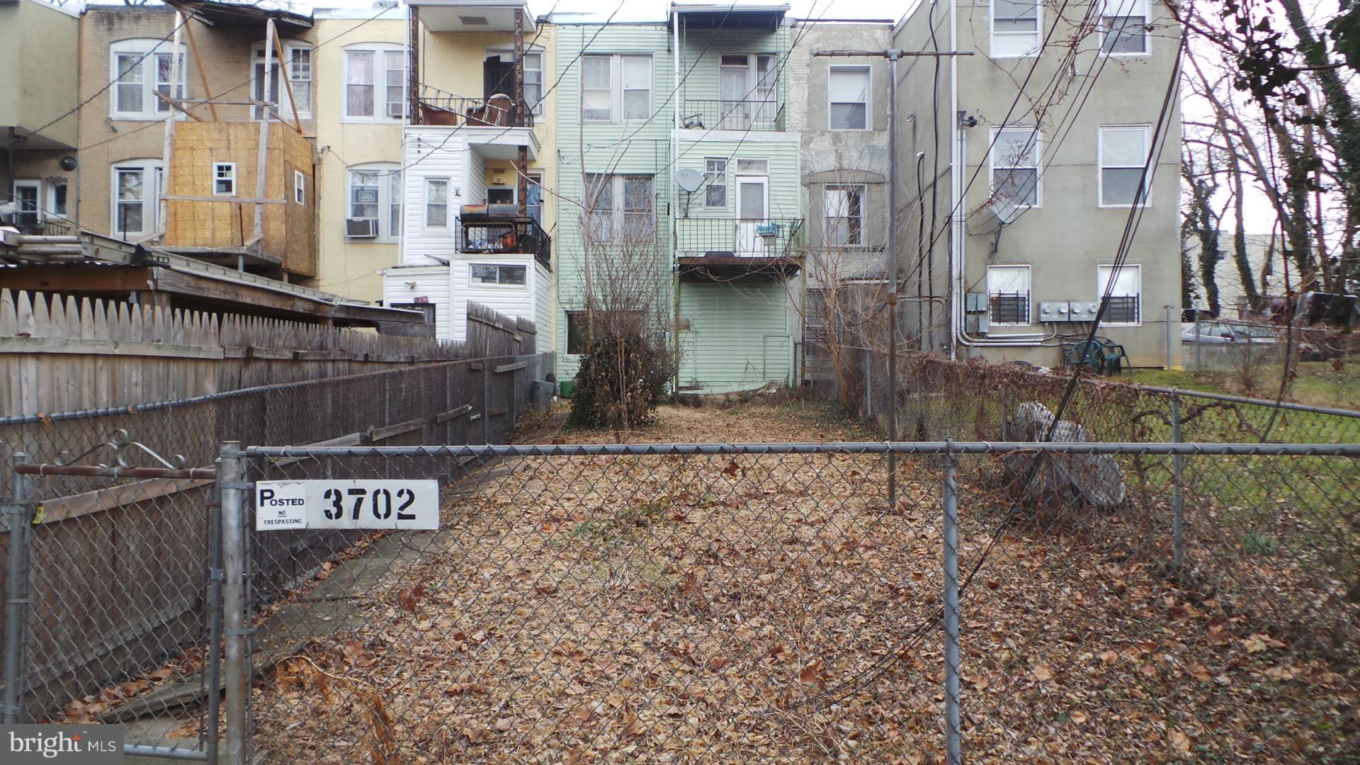 PARK CIRCLE - Residential