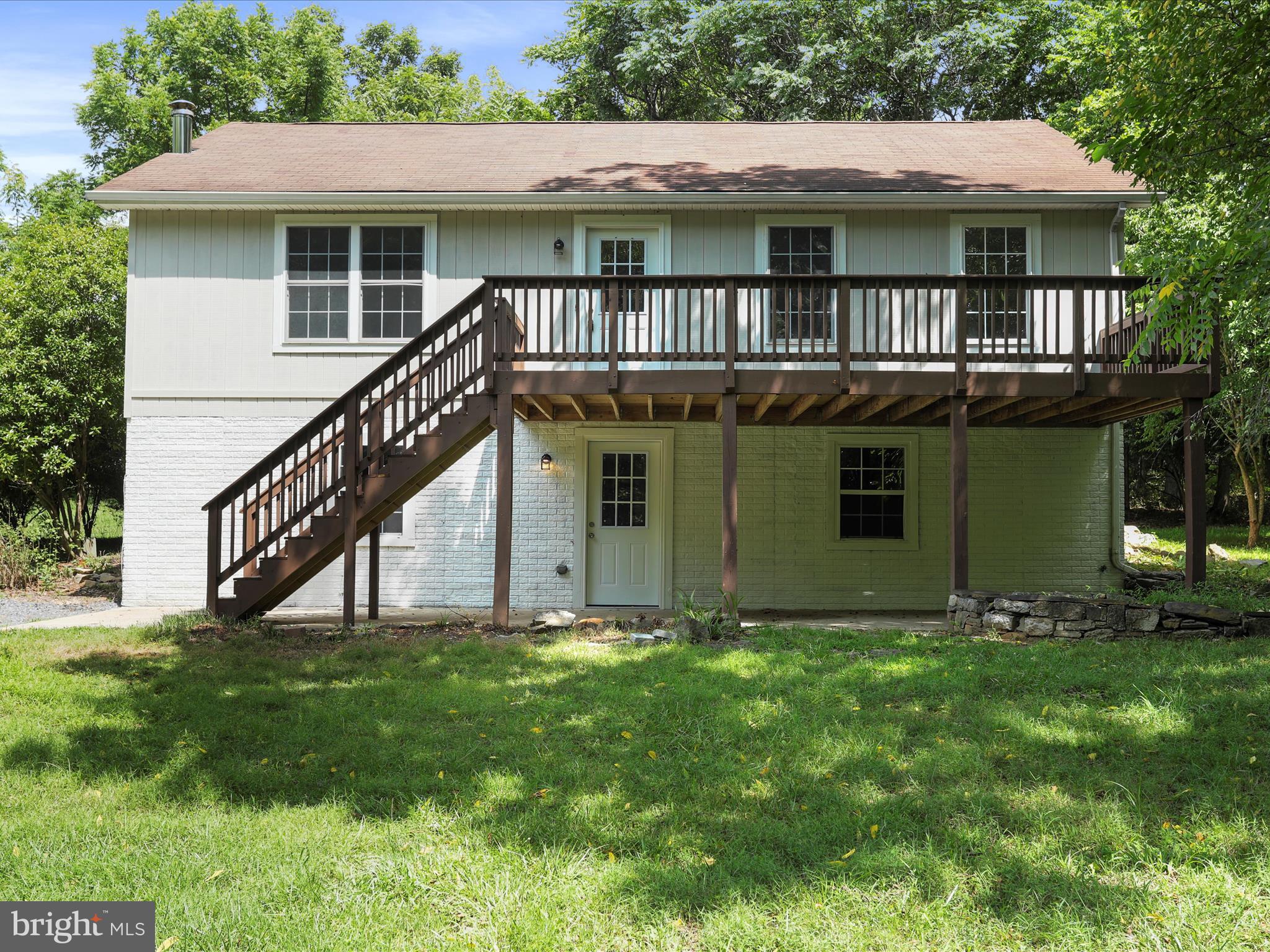 RIVERSIDE ACRES - Residential