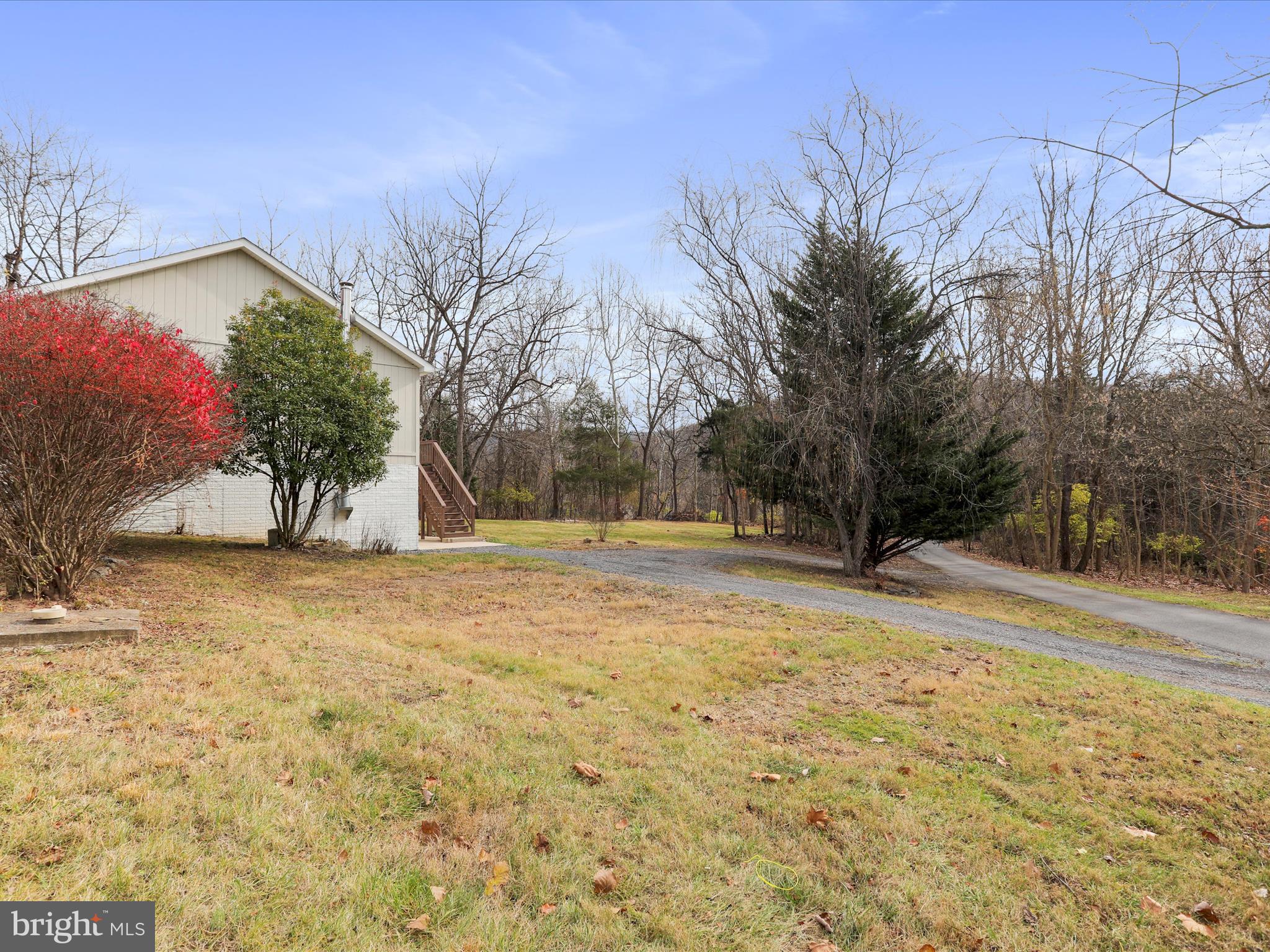 RIVERSIDE ACRES - Residential