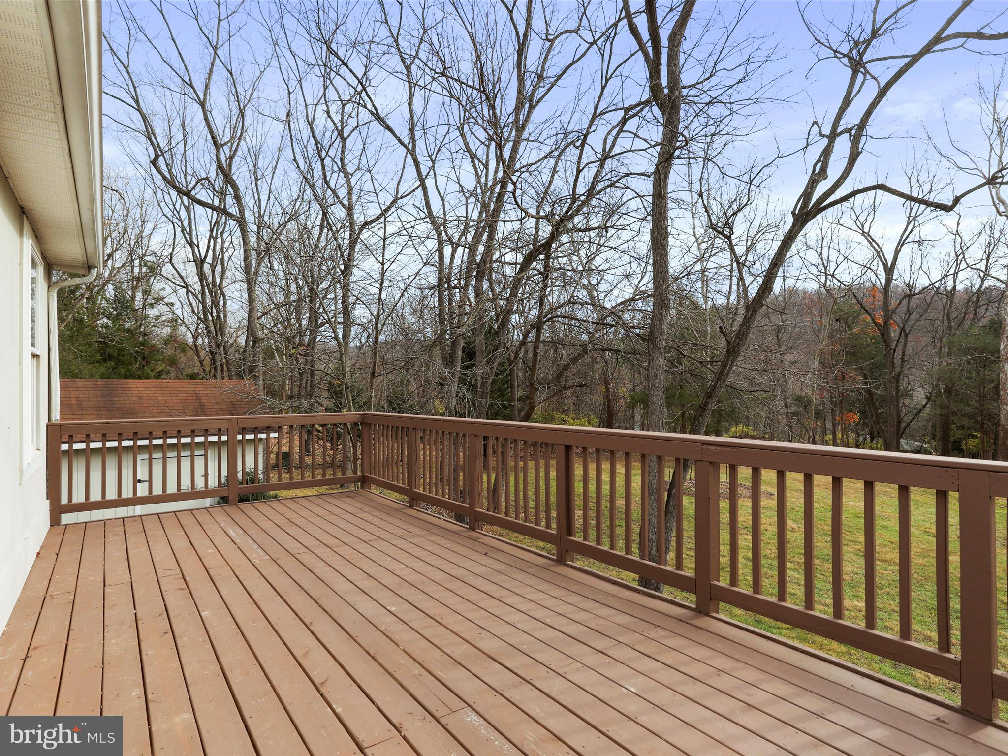 RIVERSIDE ACRES - Residential