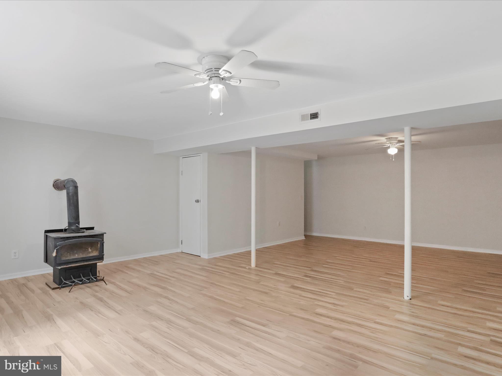 RIVERSIDE ACRES - Residential