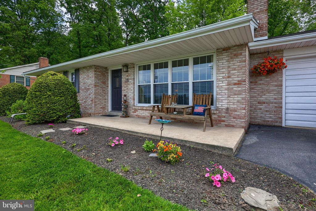 Photo of 210 Edgewood Drive, New Holland, PA 17557 (MLS # PALA2051322)