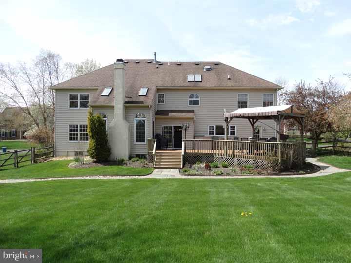 LEEDOMS FIELD AT F - Residential