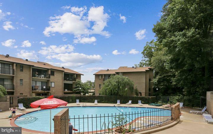 AMERICANA CENTRE - Residential Lease