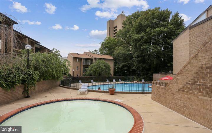 AMERICANA CENTRE - Residential Lease