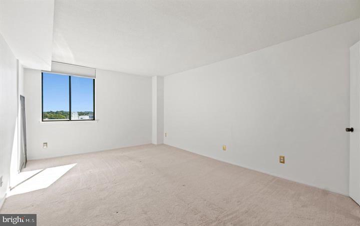 AMERICANA CENTRE - Residential Lease