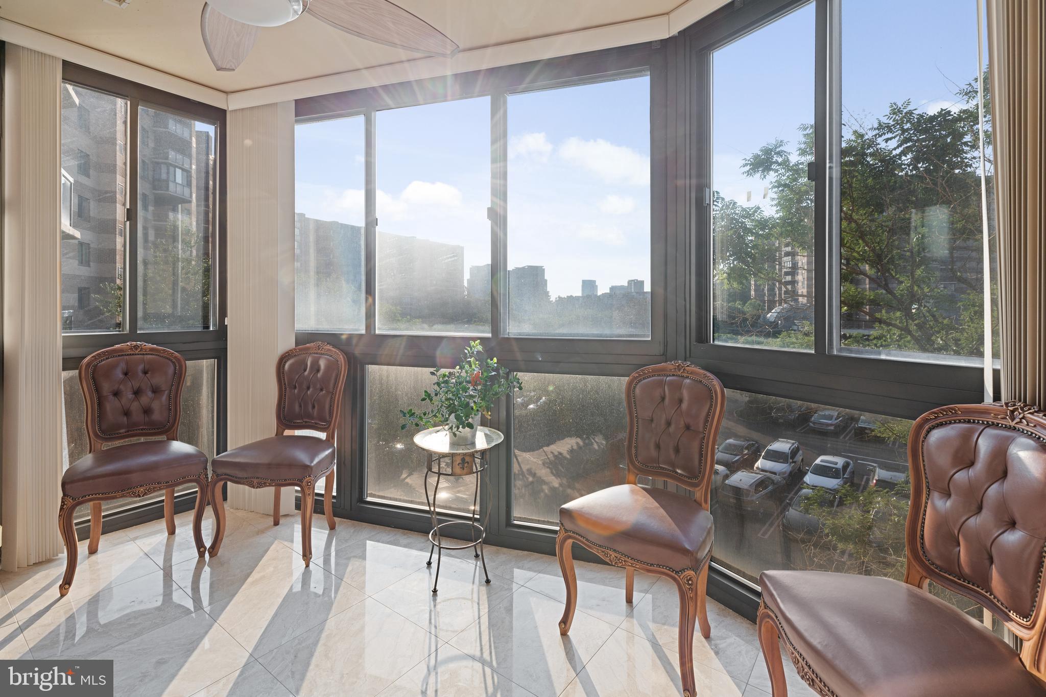 ROTONDA - Residential