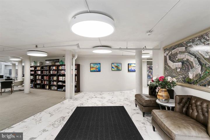 ROTONDA - Residential