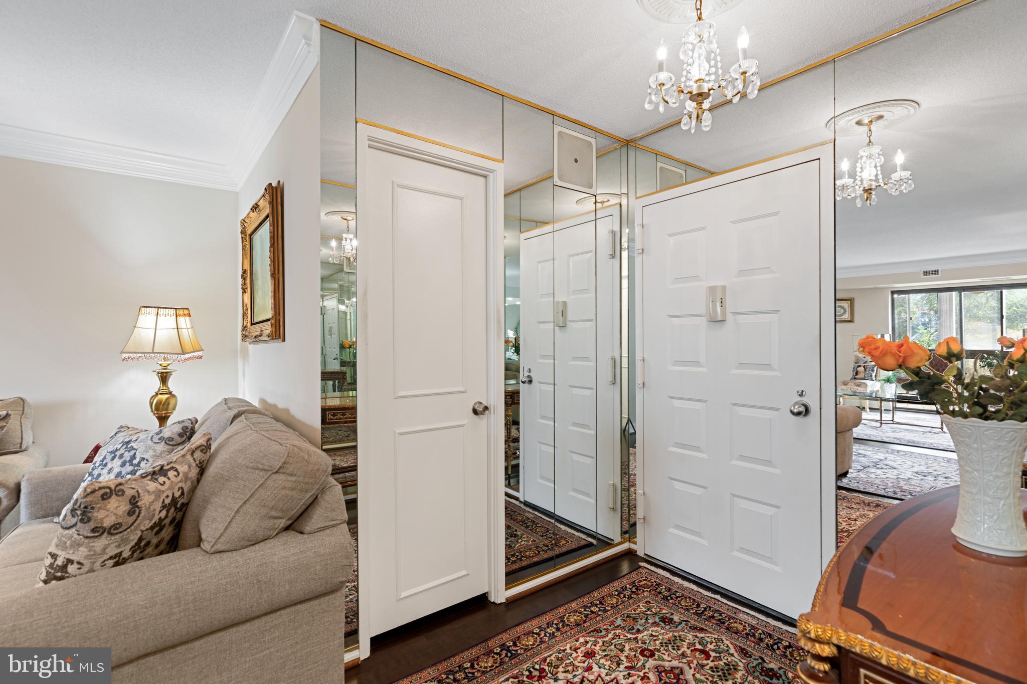 ROTONDA - Residential