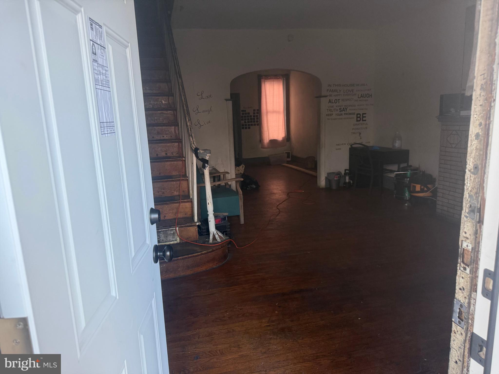 6076 KINGSESSING AVENUE