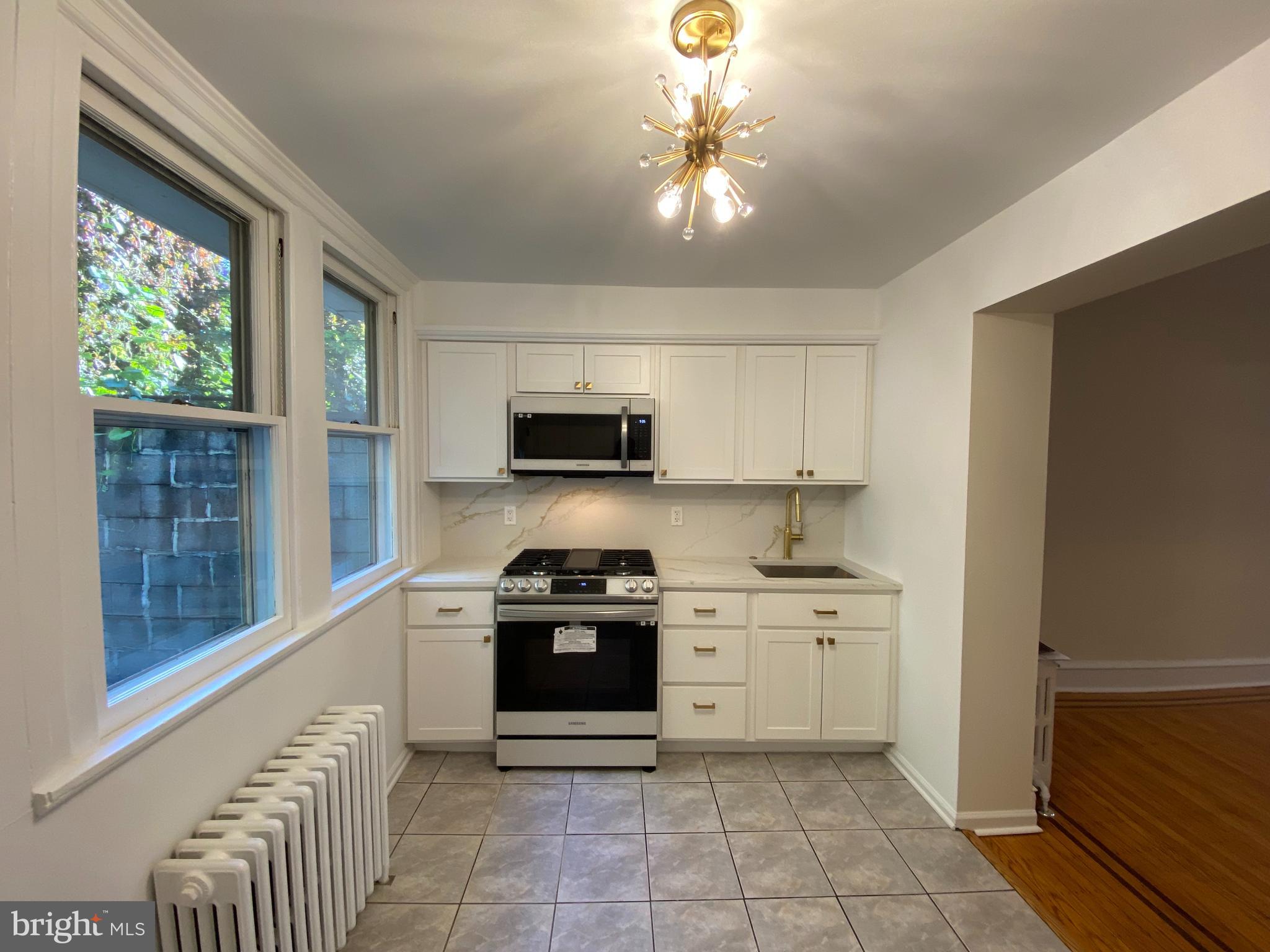 DICKINSON NARROWS - Residential