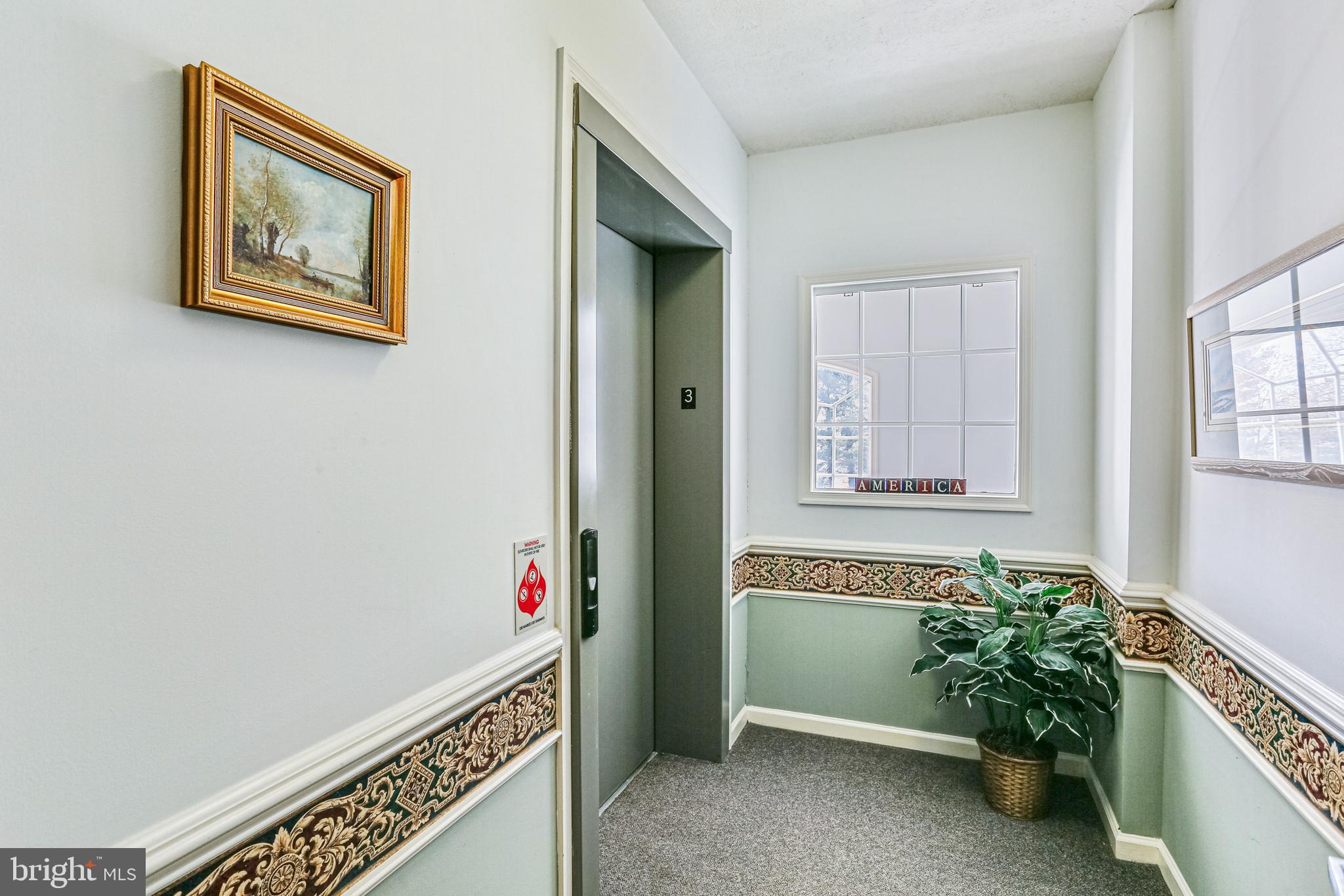 VILLAGE GREEN - Residential