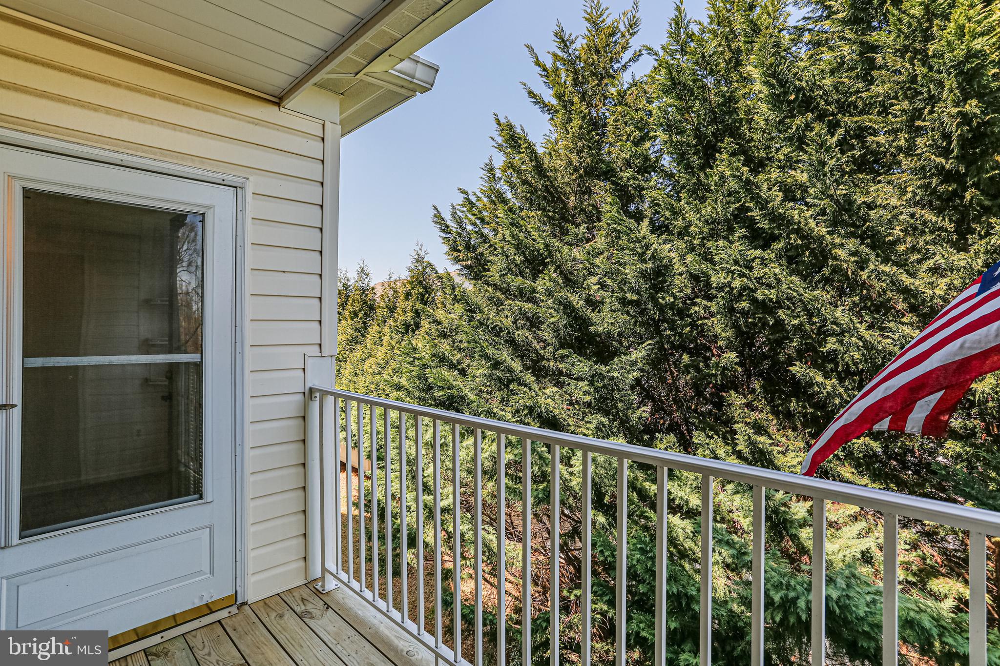 VILLAGE GREEN - Residential