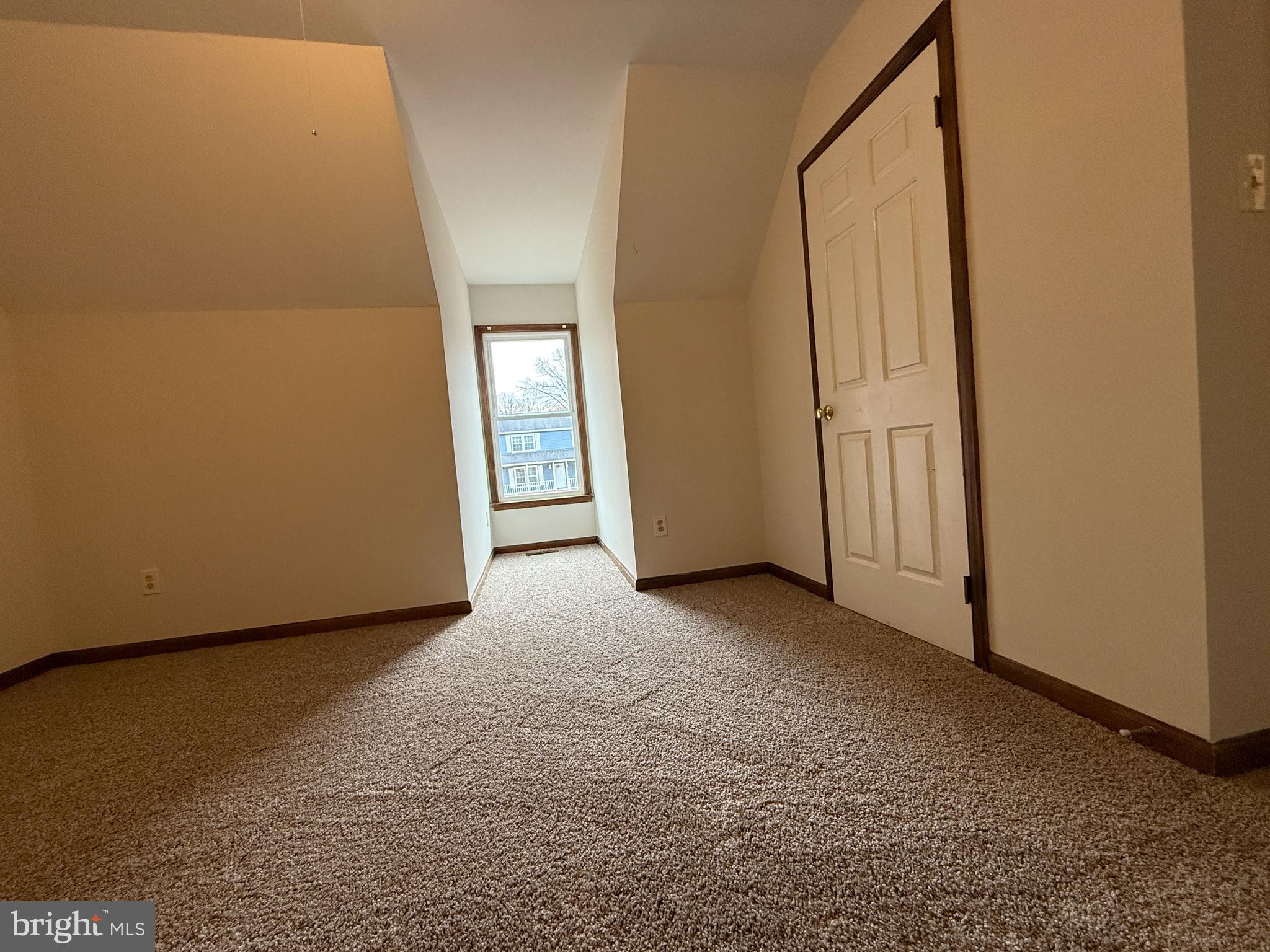 LEAVELLS CROSSING - Residential Lease