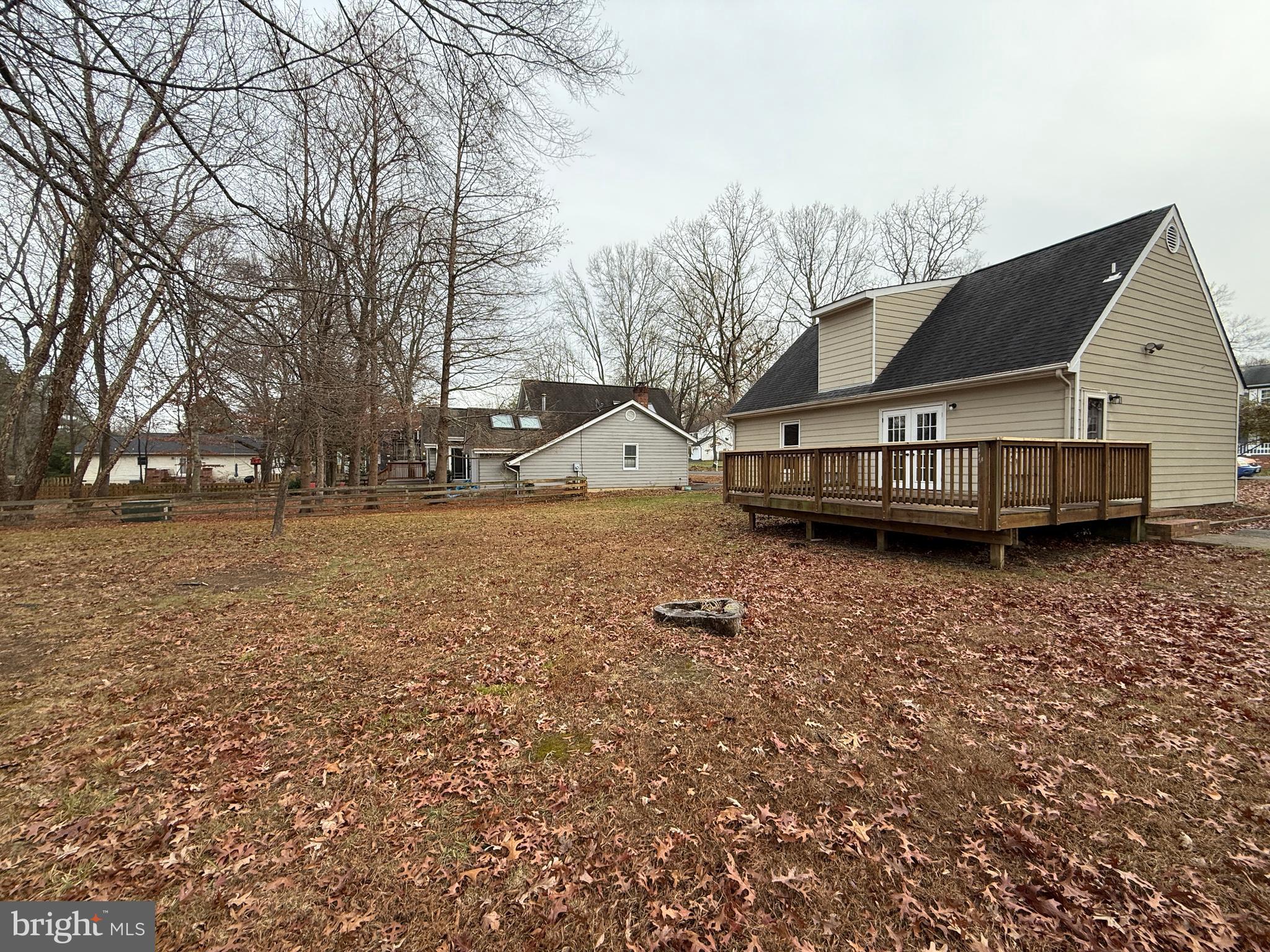 LEAVELLS CROSSING - Residential Lease