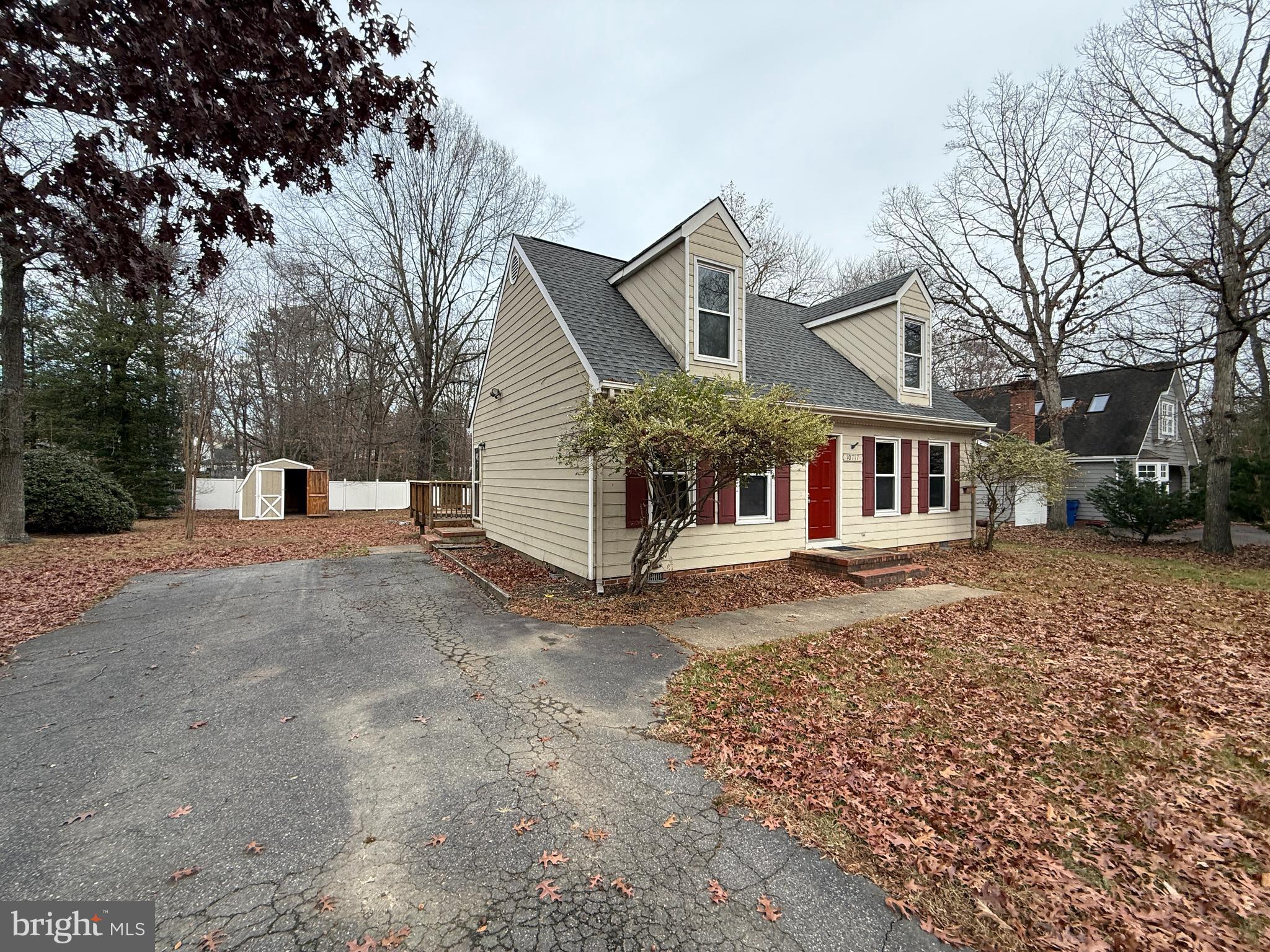 LEAVELLS CROSSING - Residential Lease