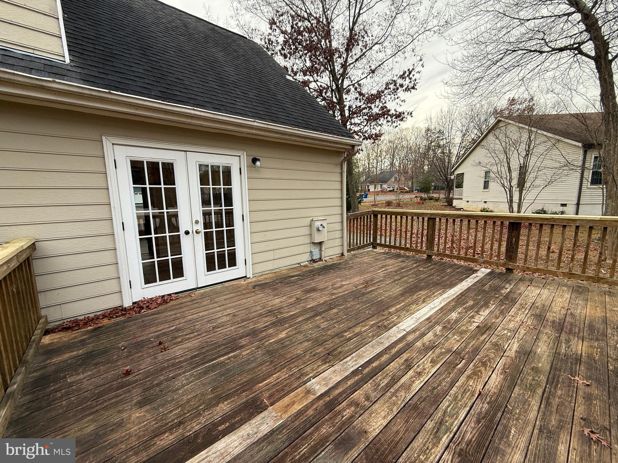 LEAVELLS CROSSING - Residential Lease