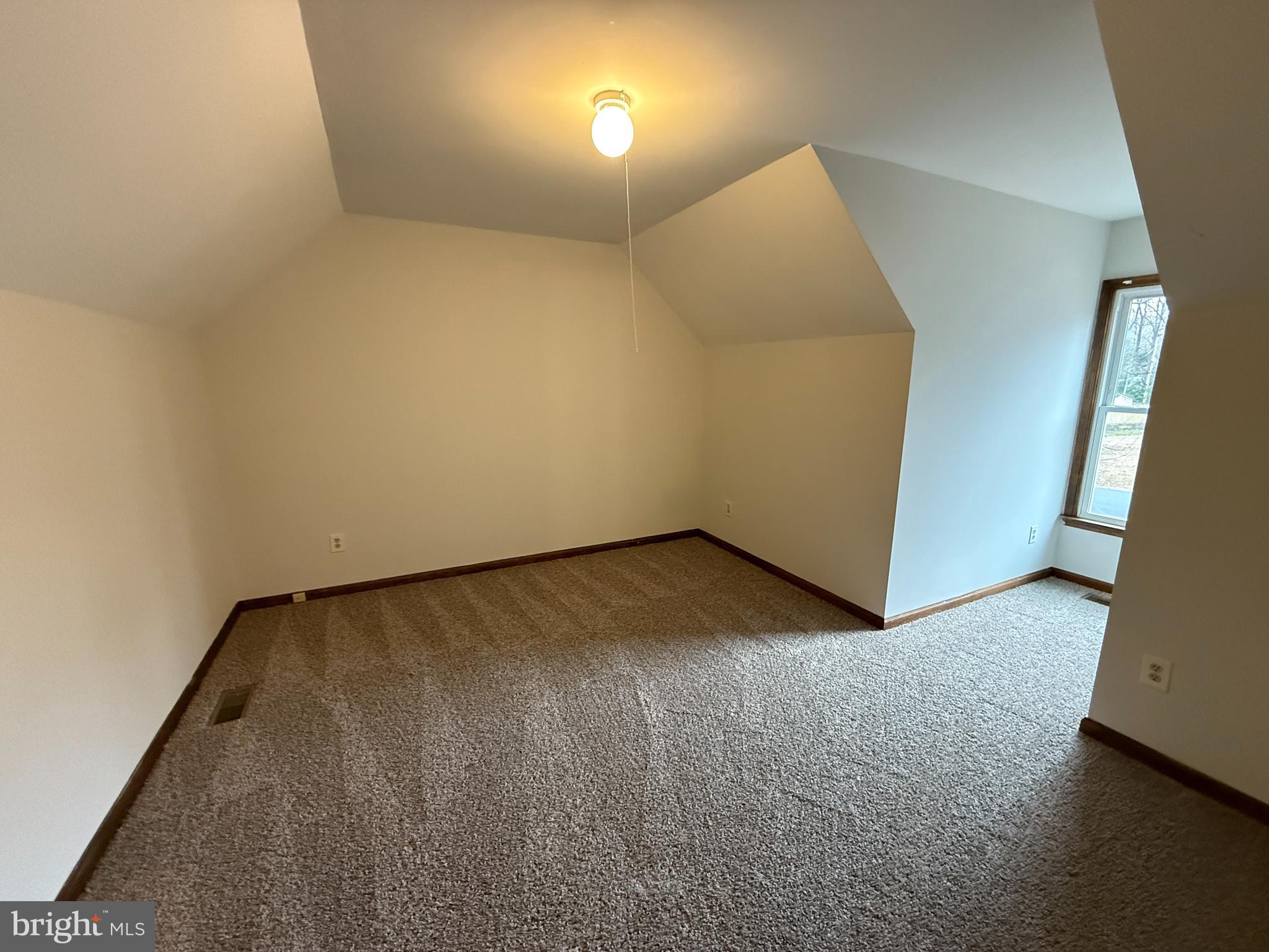 LEAVELLS CROSSING - Residential Lease