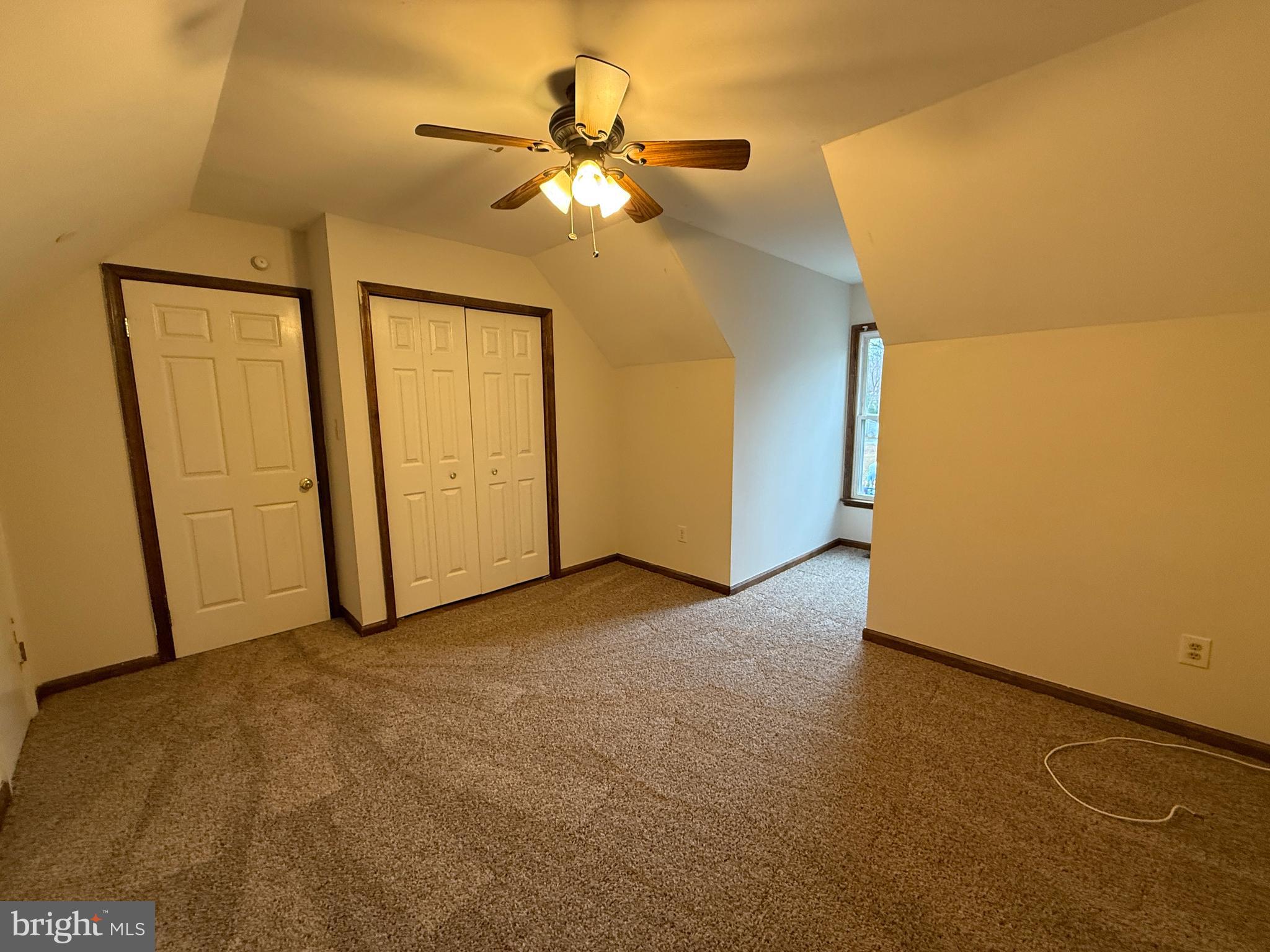 LEAVELLS CROSSING - Residential Lease